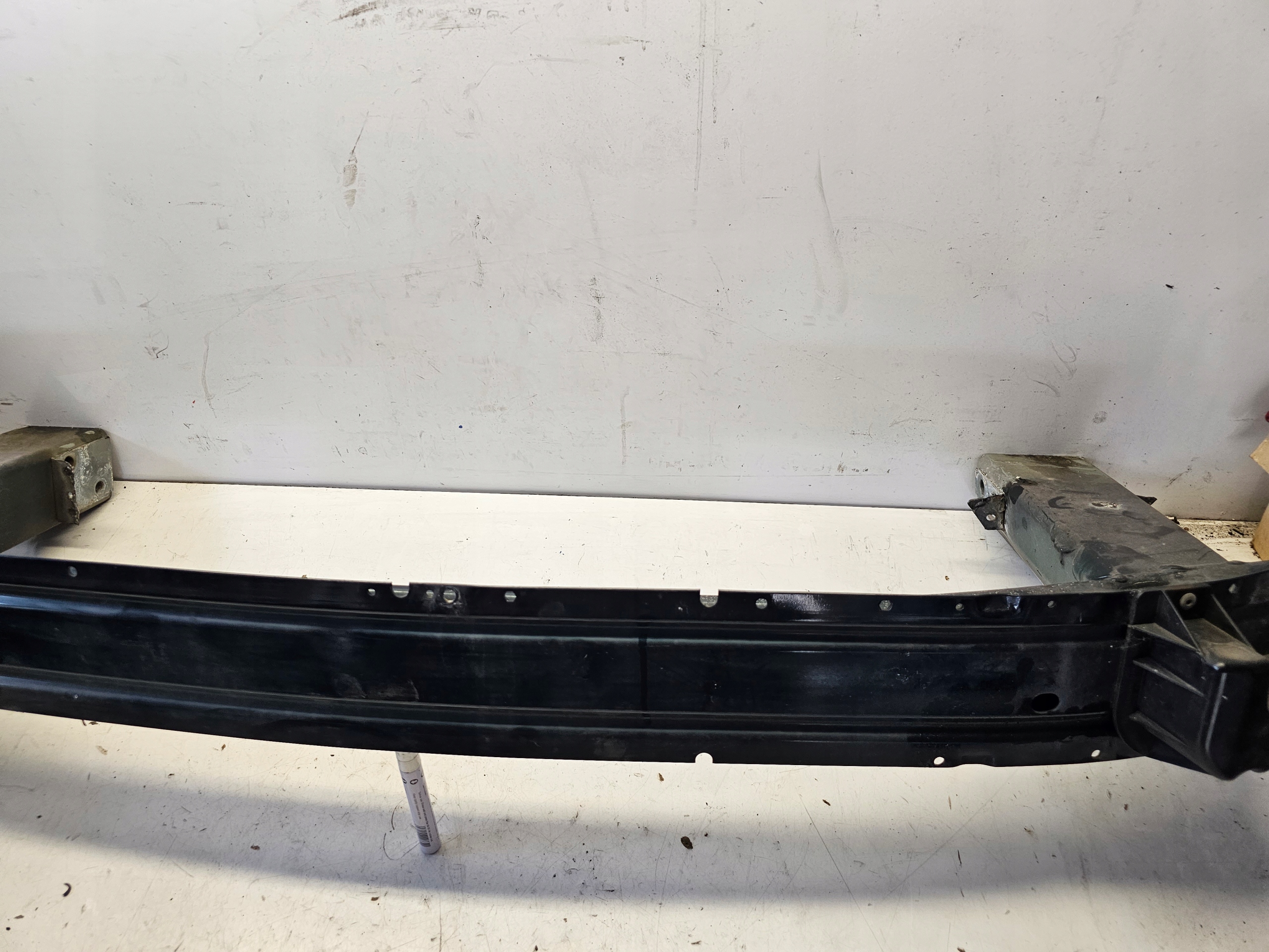 OPEL ZAFIRA C bumper support front pillar below front bumper Z30V
