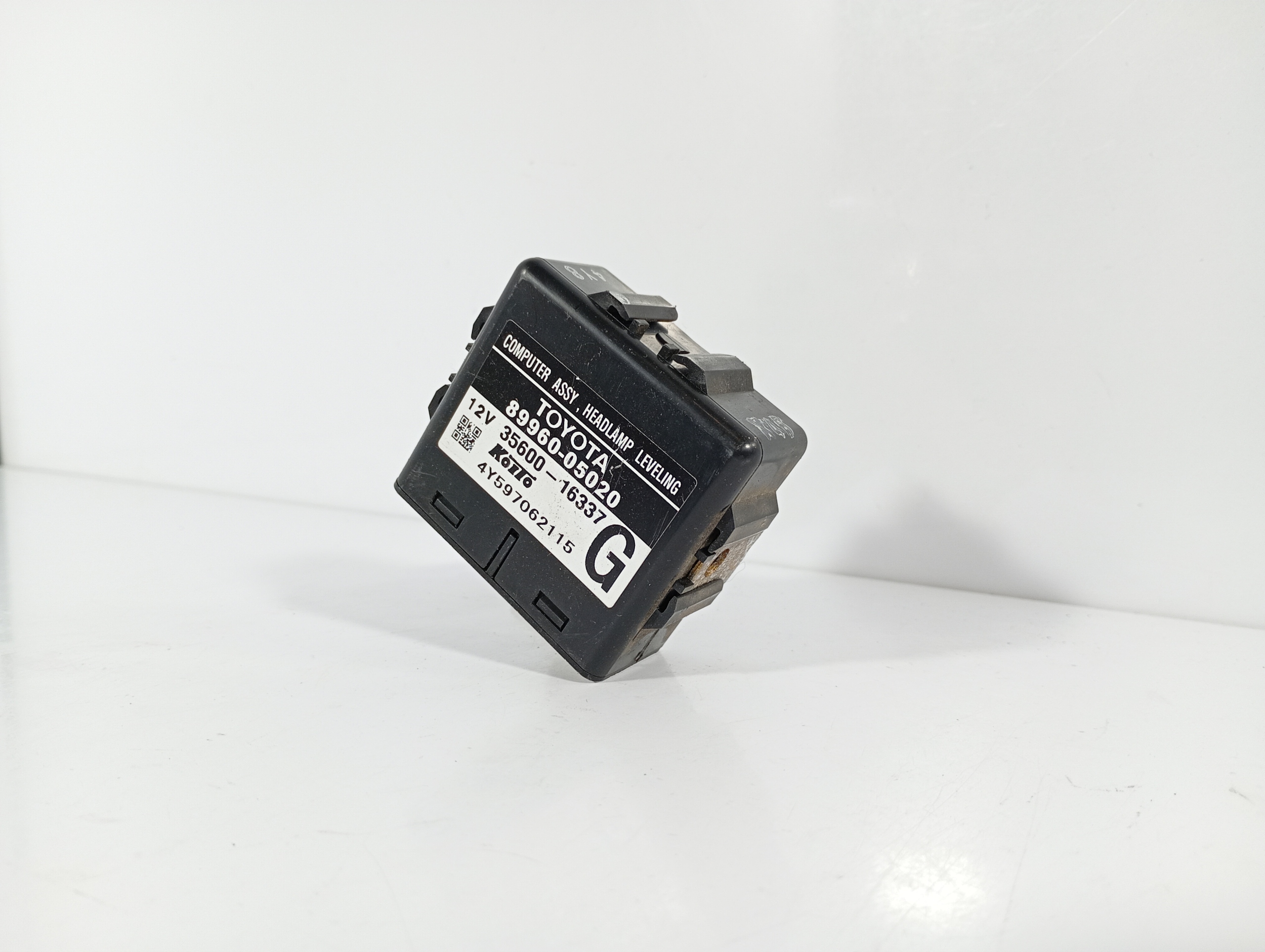 Toyota Avensis T25 03-09 control unit module lighting OE 8996005020