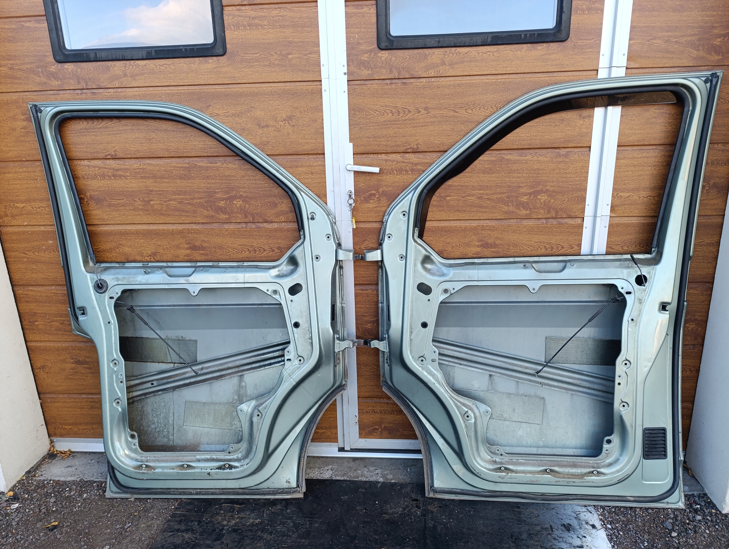 VW T5 T5 LIFT door right left front/ front PASAZER/KIEROWCA CENA ZA SZT