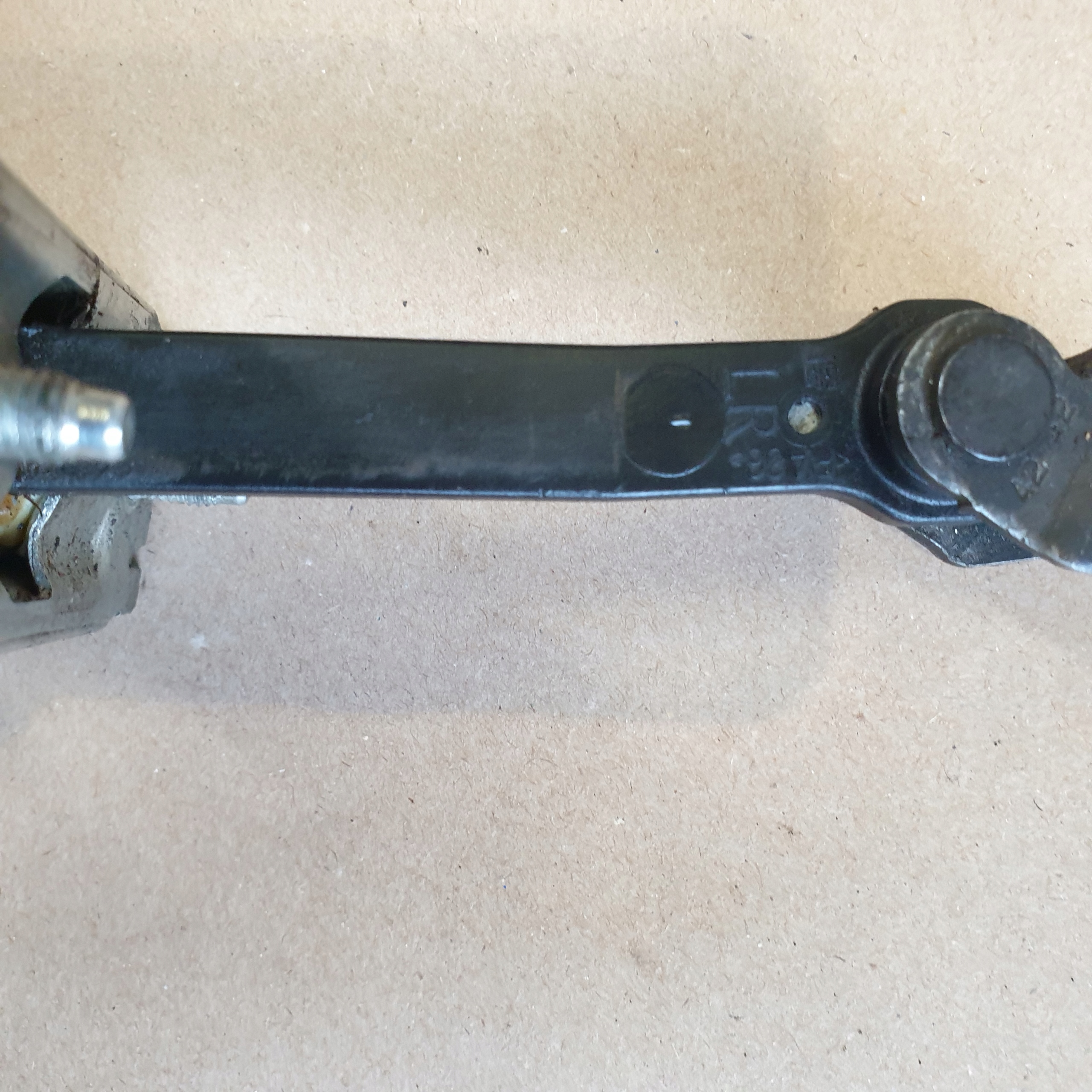 limiter door left right rear part OPEL CORSA D OE