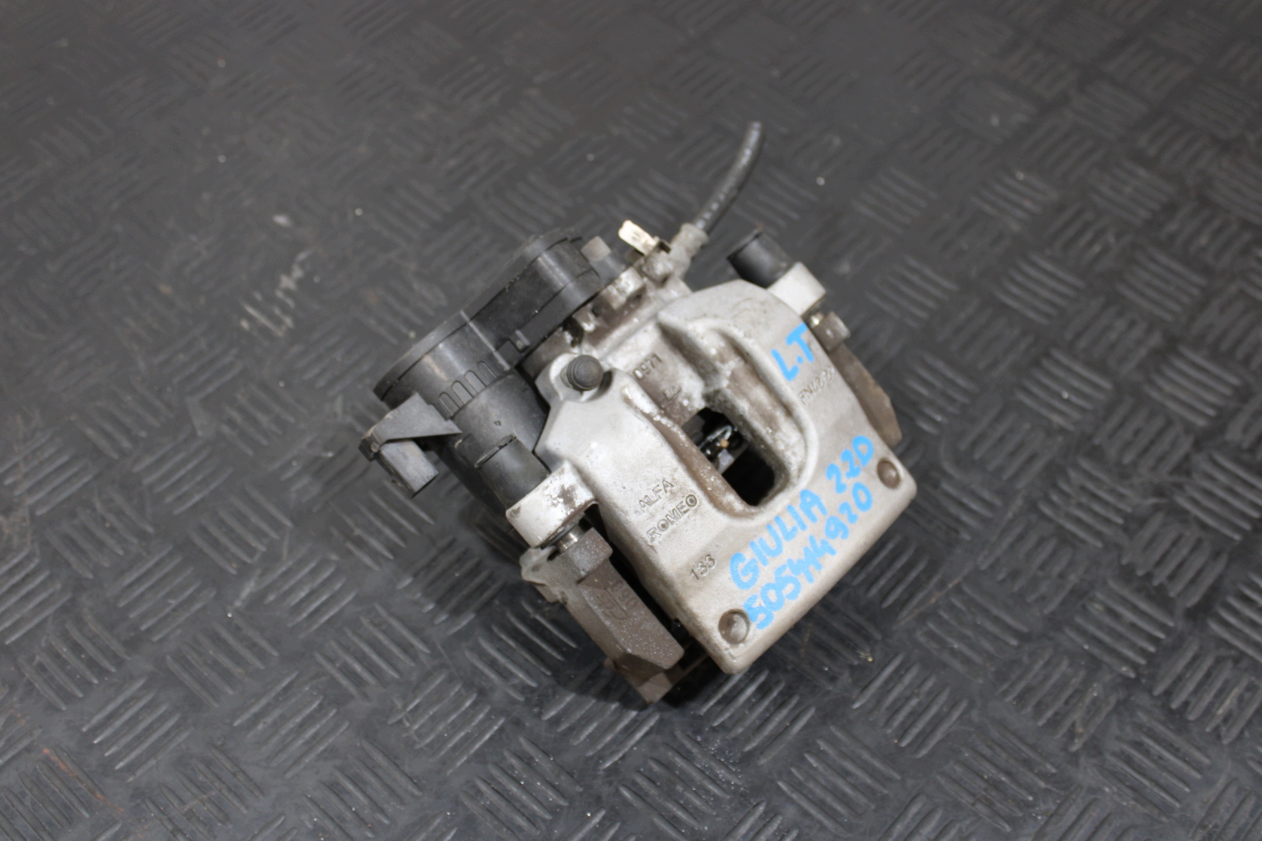 caliper brake left rear part 505414920 ALFA ROMEO GIULIA