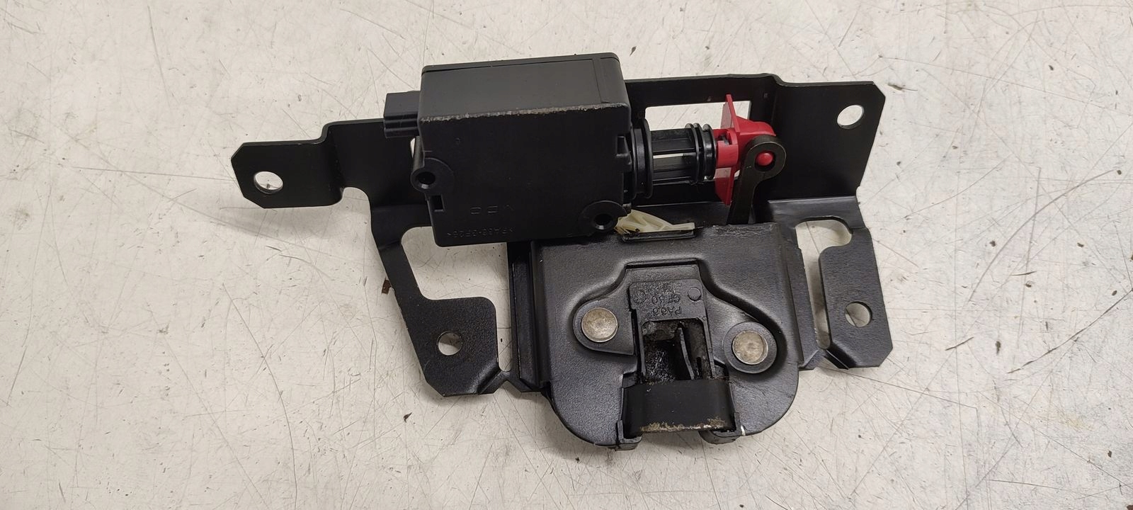 lock bonnet boot BMW E46 2,2 LIFT