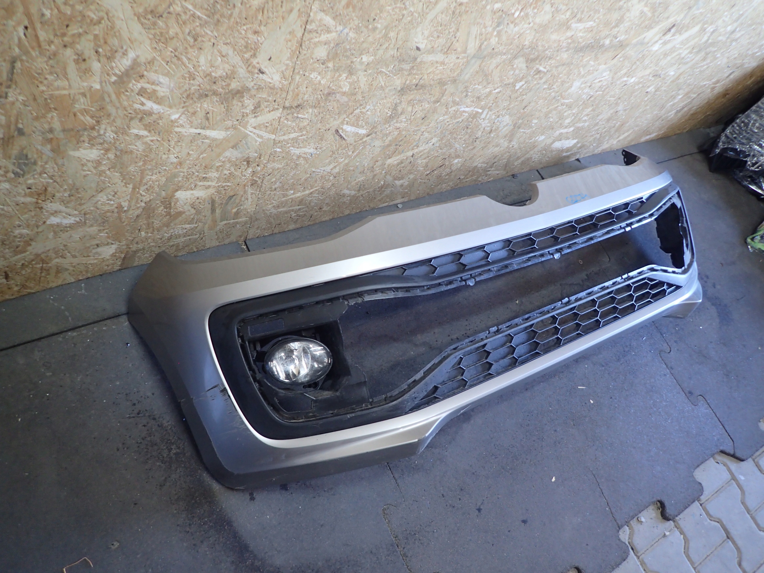 PARAURTI ANTERIORE VW UP LIFT