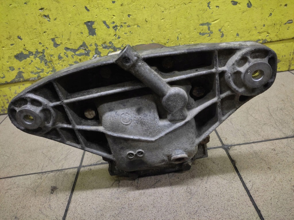 BMW E39 differenciál hátsó differenciál 1214311