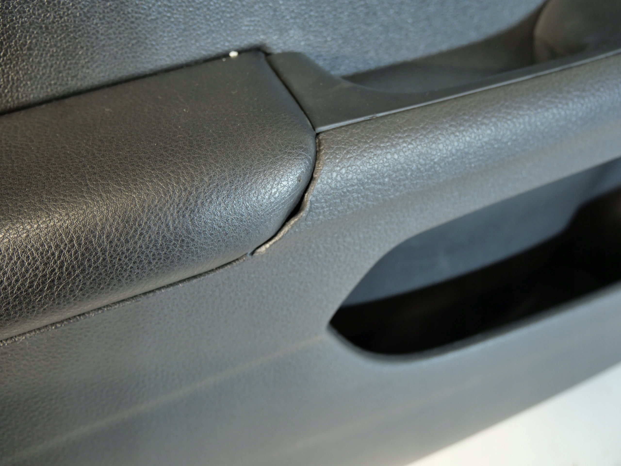 VW Jetta VI 5C side door left front 5C7867011A