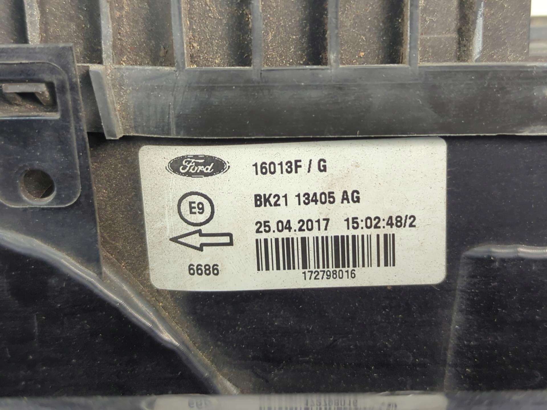 фонарь левый FORD TRANSIT BK2113405