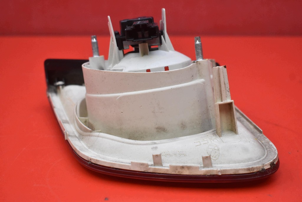 light left rear part rear 1K5945093 VW JETTA 5 V sedan 05-11