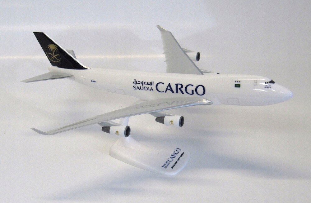 Model letadla Boeing 747-400F Saudia Cargo 1:250