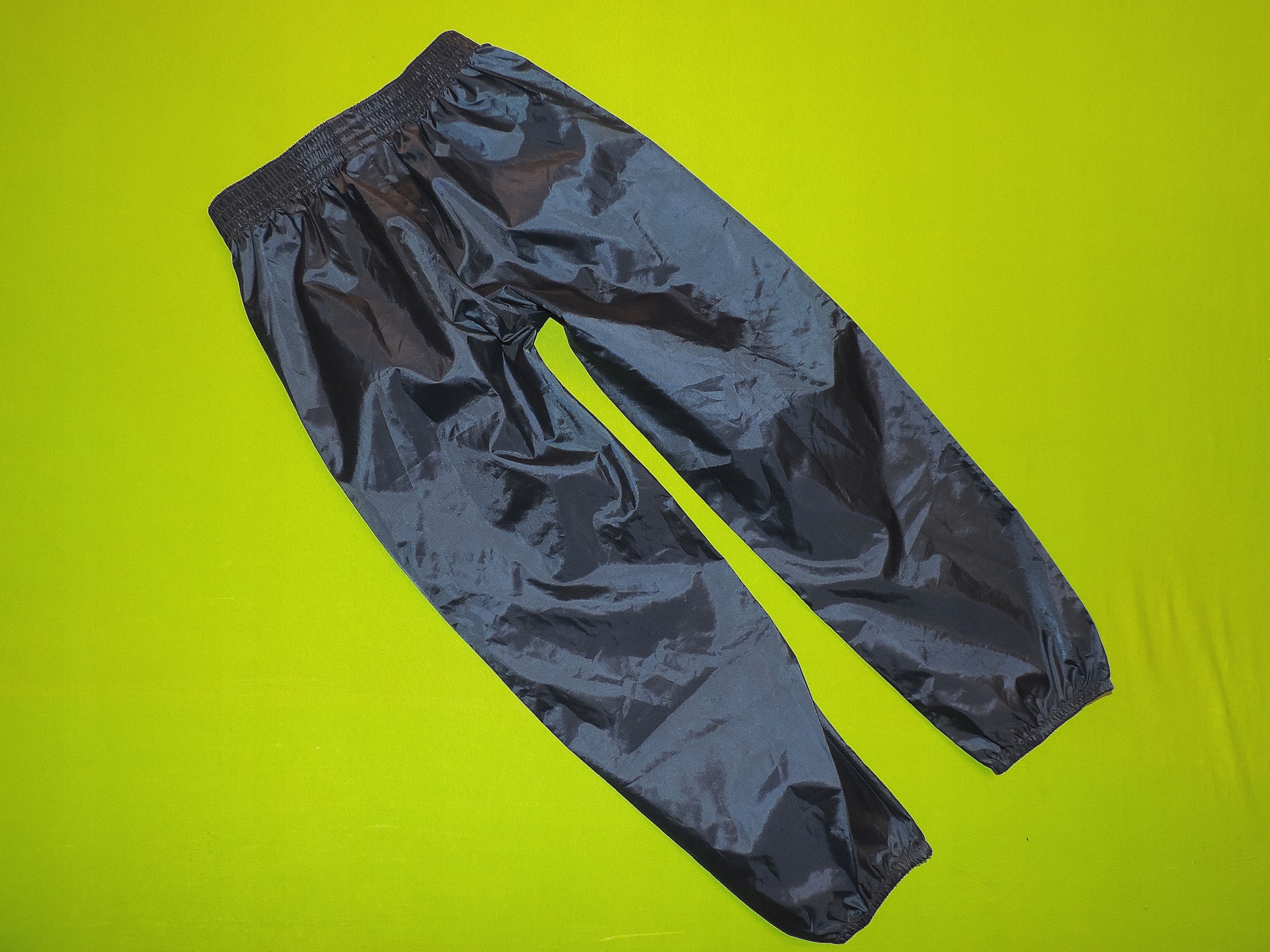 DECATHLON__CHŁOPIĘCE SPODNIE PRZECIWDESZCZOWE__116 Rozmiar (new) 116 (111 - 116 cm)