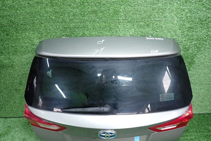 TOYOTA AURIS II KOMBI 12-15 boot doors rear part