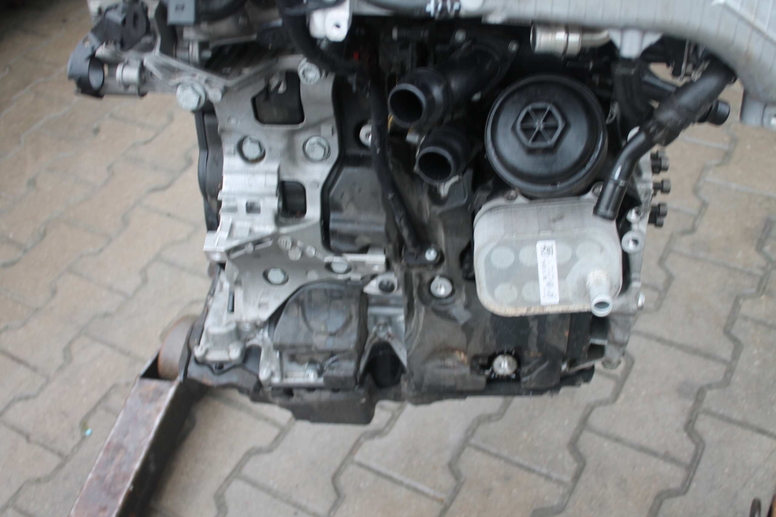 engine complete AUDI 2.0 TDI DEZ 30TYS KM without TURBO