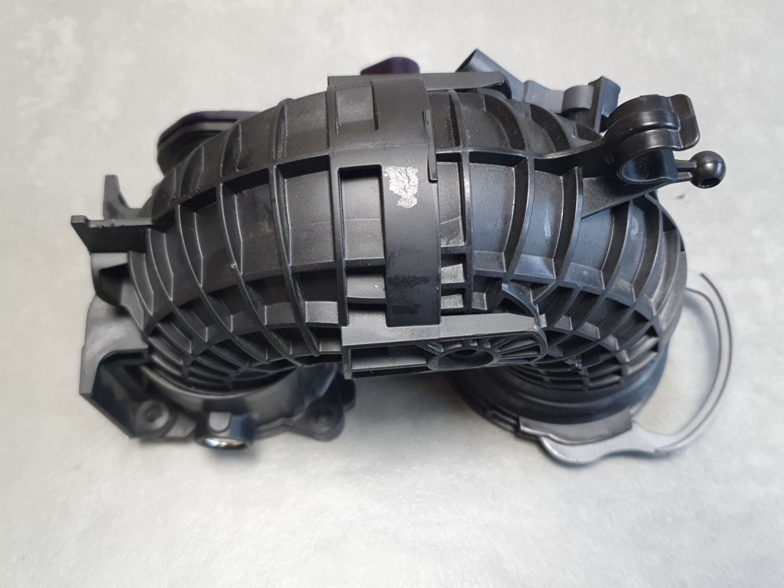 Audi A3 8Y throttle flap valve 04E133062S