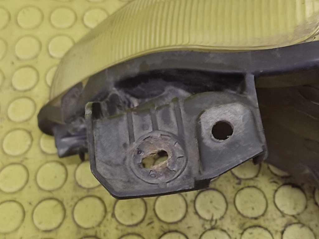RENAULT LAGUNA II REFLEKTOR light right front 8200002847
