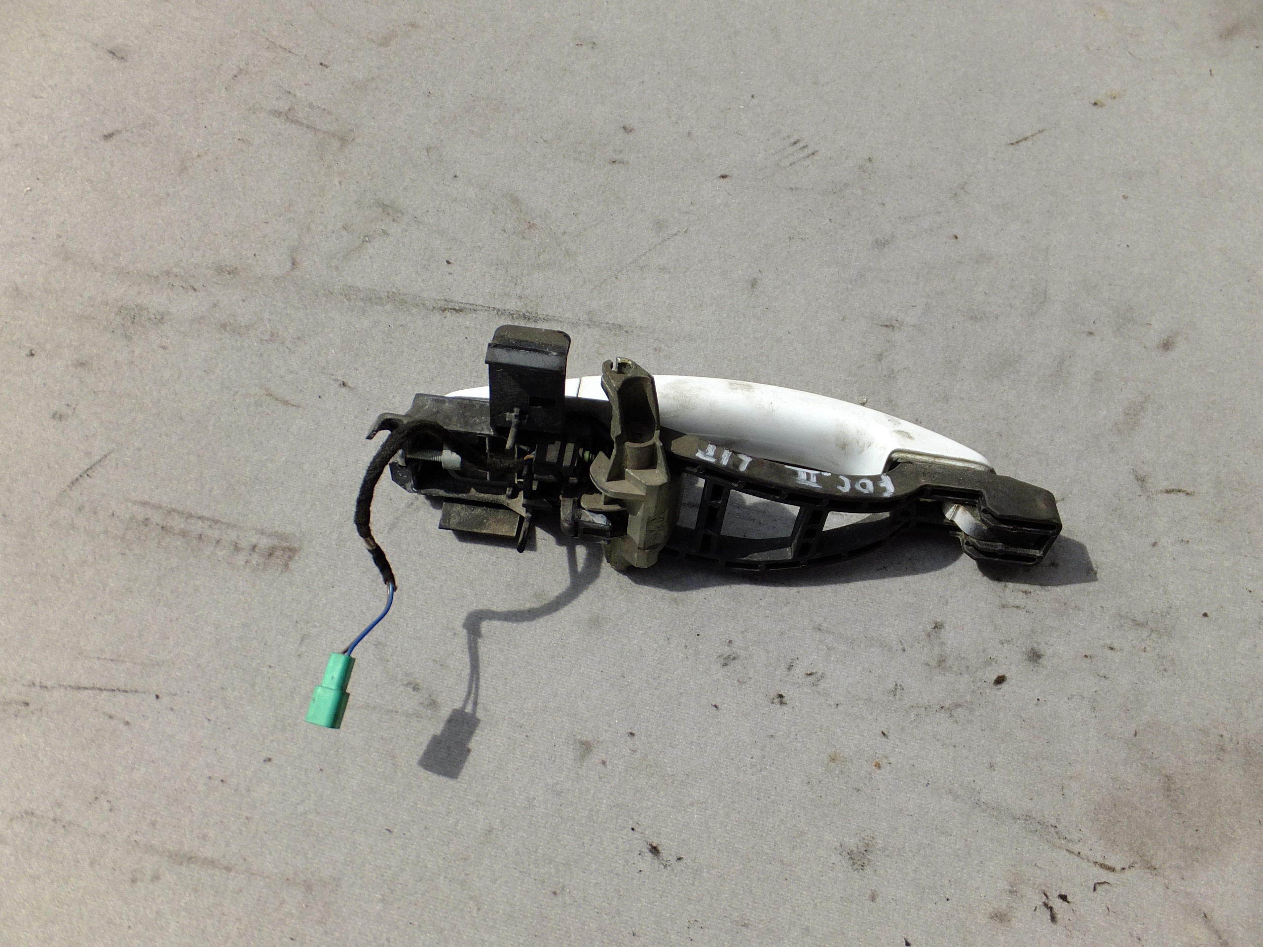 handle left rear part ford focus mk2 2010r keyless