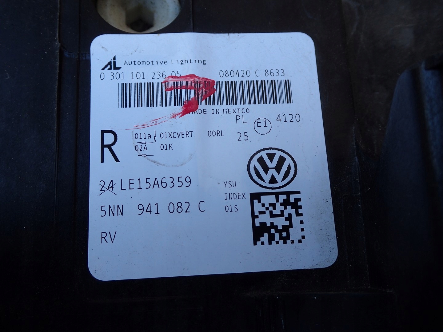 LAMPA PRAWA REFLEKTOR FULL LED VW TIGUAN ALLSPACE Strona zabudowy prawe