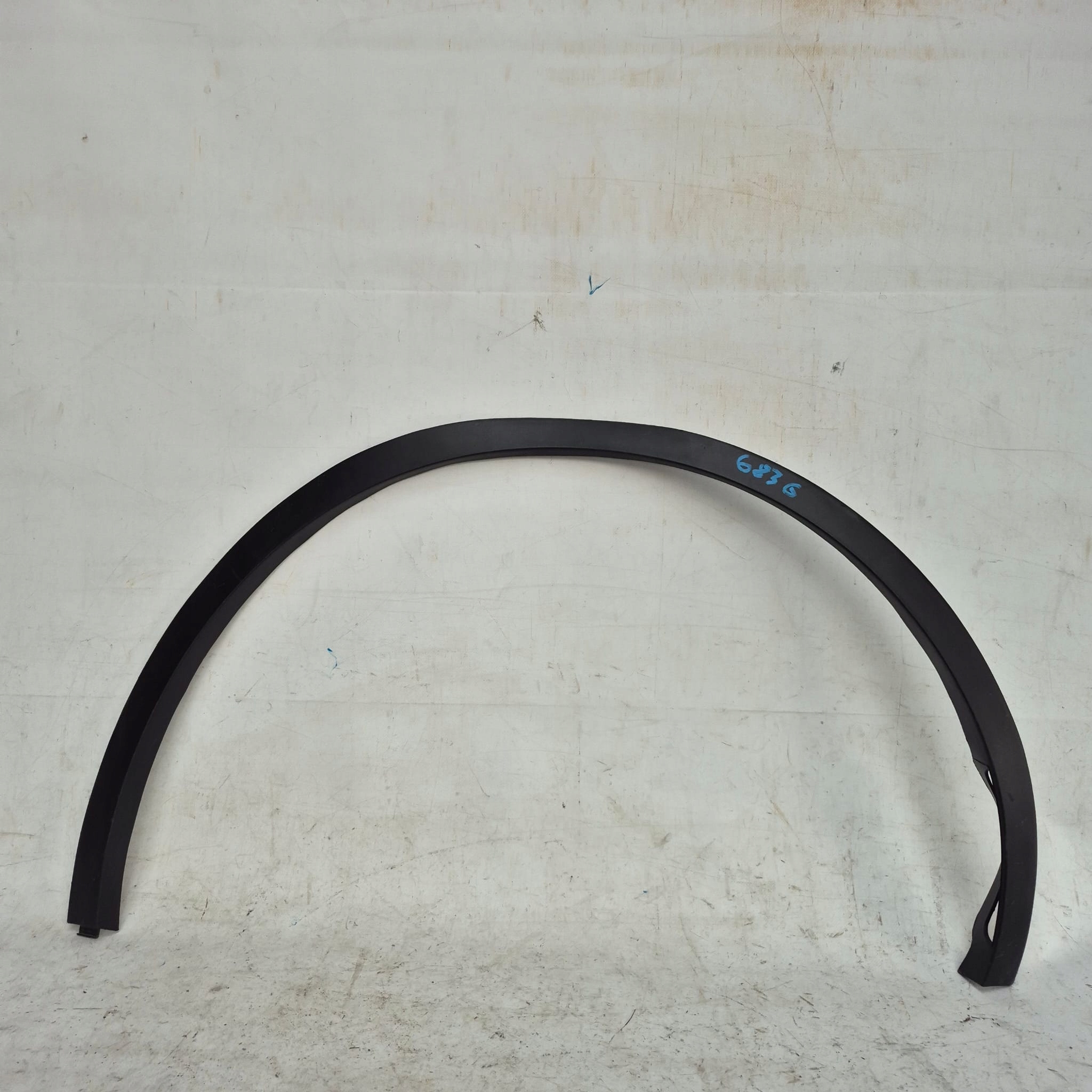 TESLA MODEL Y 20-> Moulage Couverture Aile Droite Avant