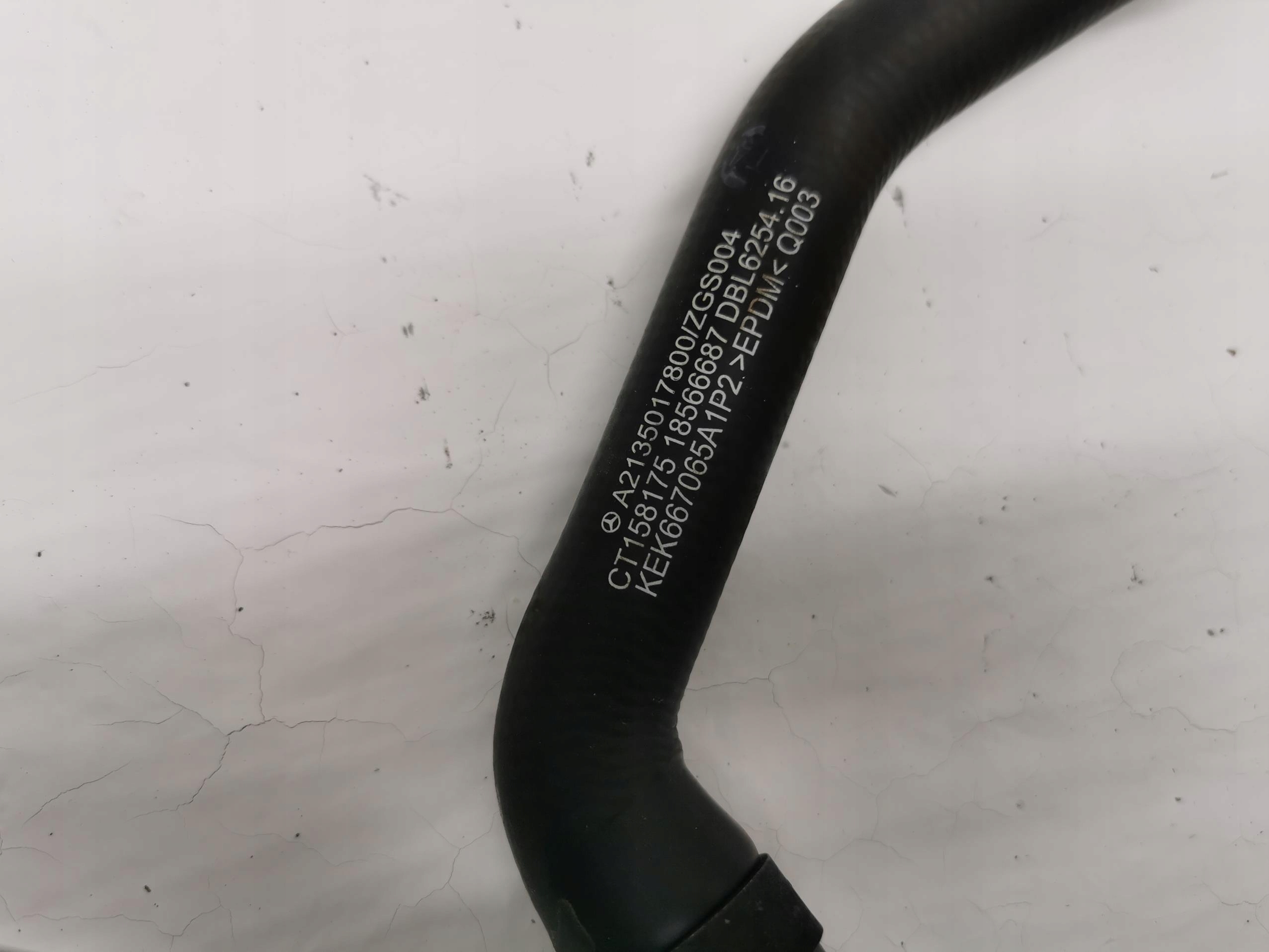 Tuyaux Eau MERCEDES E-KLASA W213 A2135017800