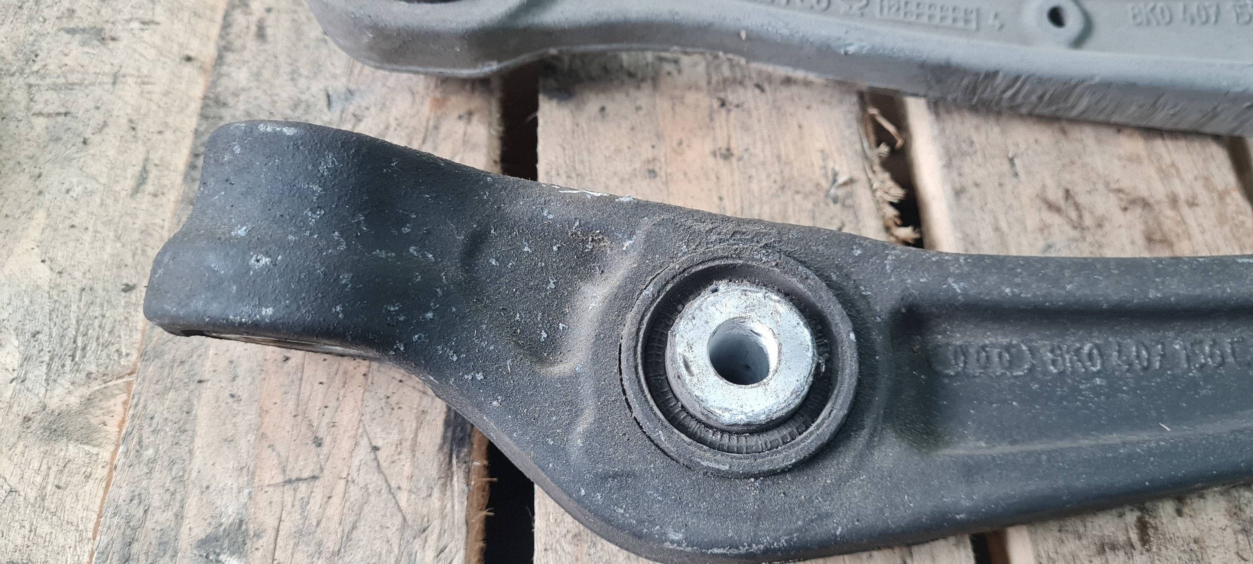 A5 8T LIFT arm lower front left right 2X 8K0407155C 8K0407156C A4 B8