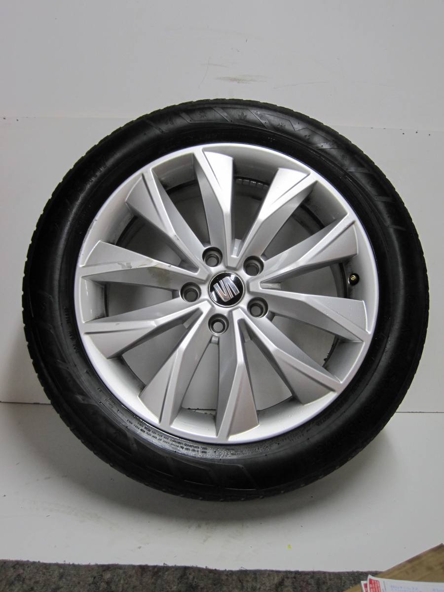 wheels discs tyres SEAT ATECA R17 M+S 3MM 575