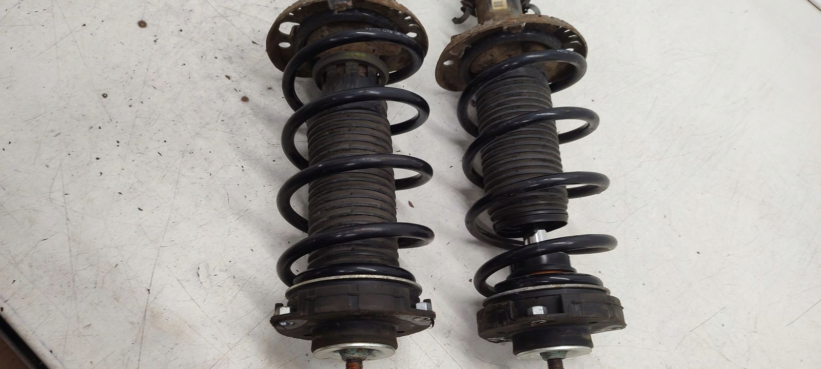 shock absorber spring front Seat Ibiza 6L LIFT 1,4 16V