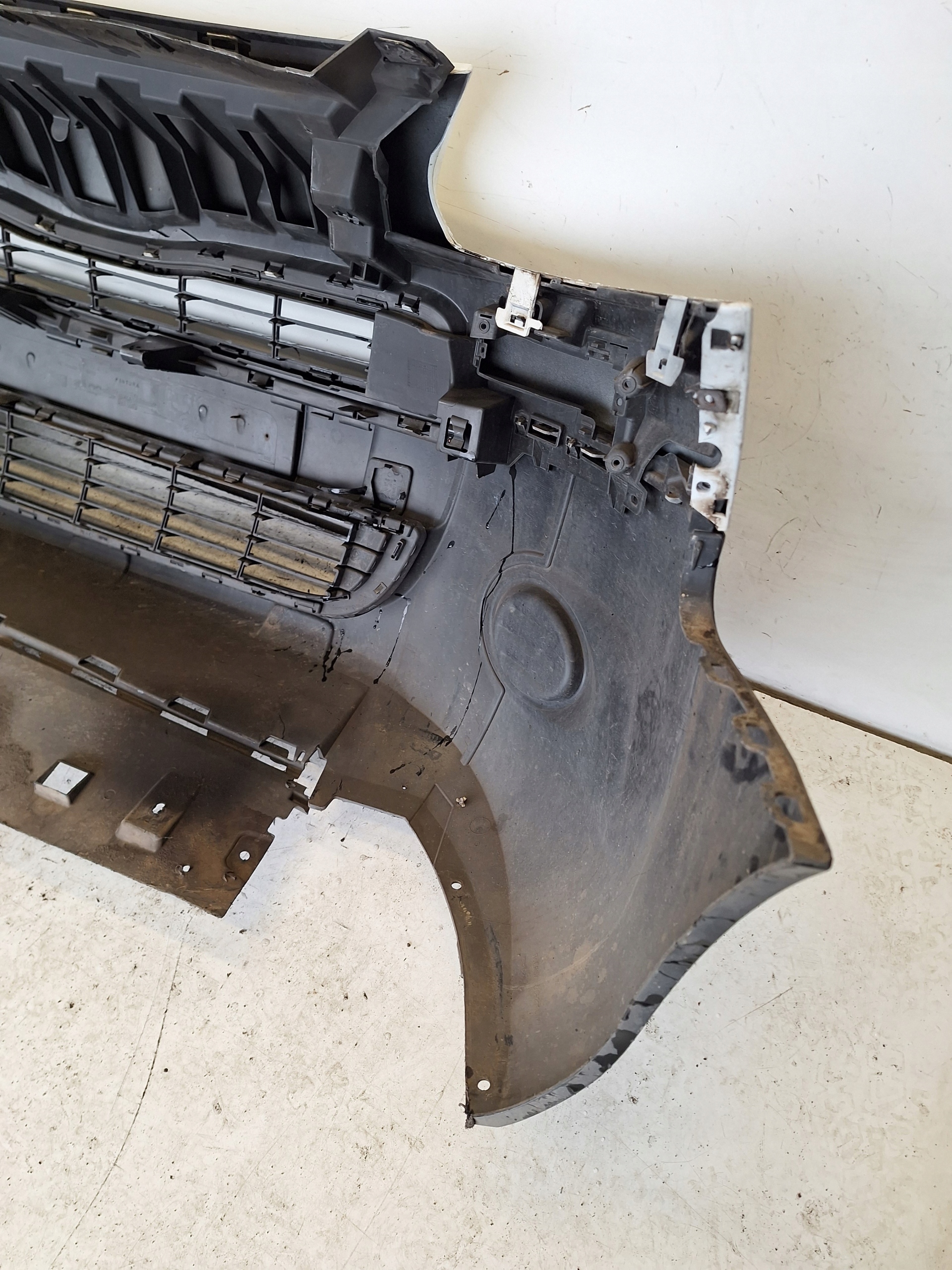 PEUGEOT PARTNER III LIFT 12-15 bumper