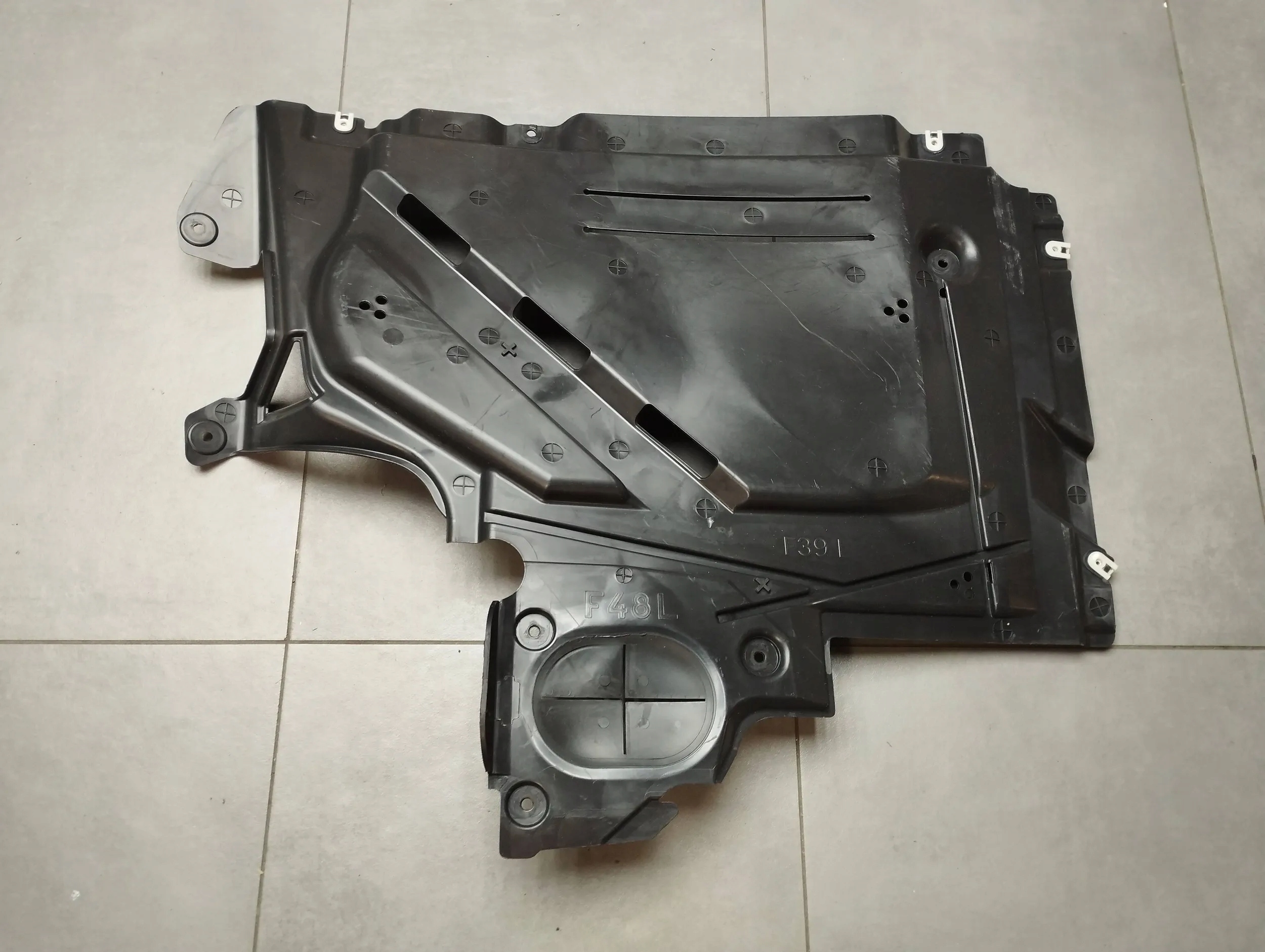 BMW X1 F48 cover chassis 7354759
