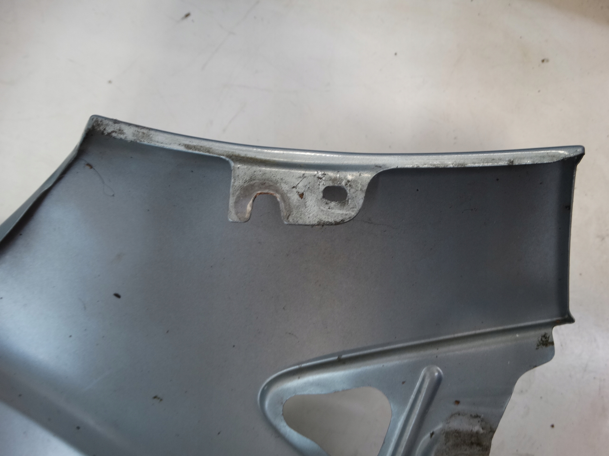 fender right front MAZDA 2 DE 2011R. KOD : 33Y
