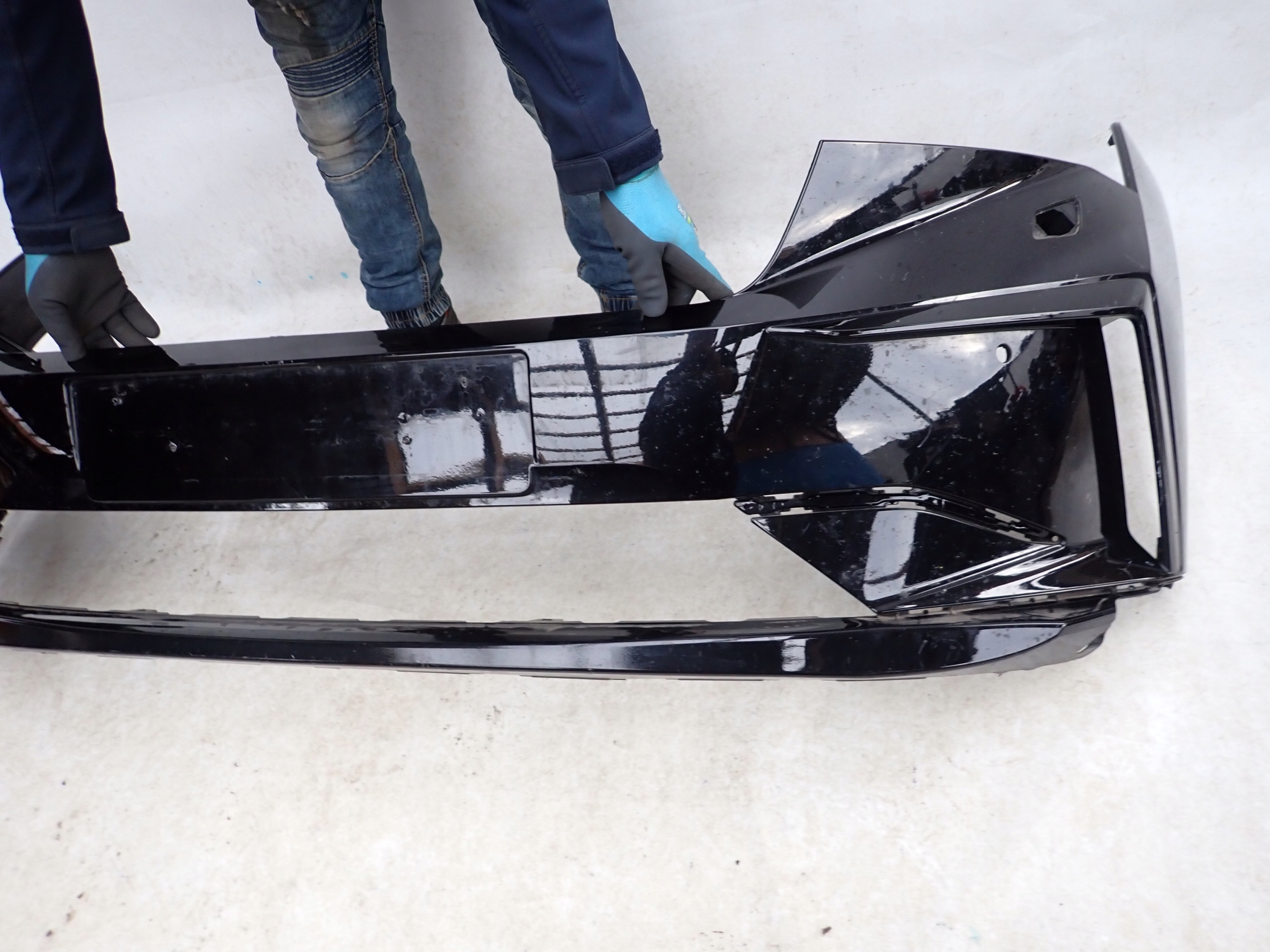SKODA ENYAQ iV 20- bumper front front SPR PDC
