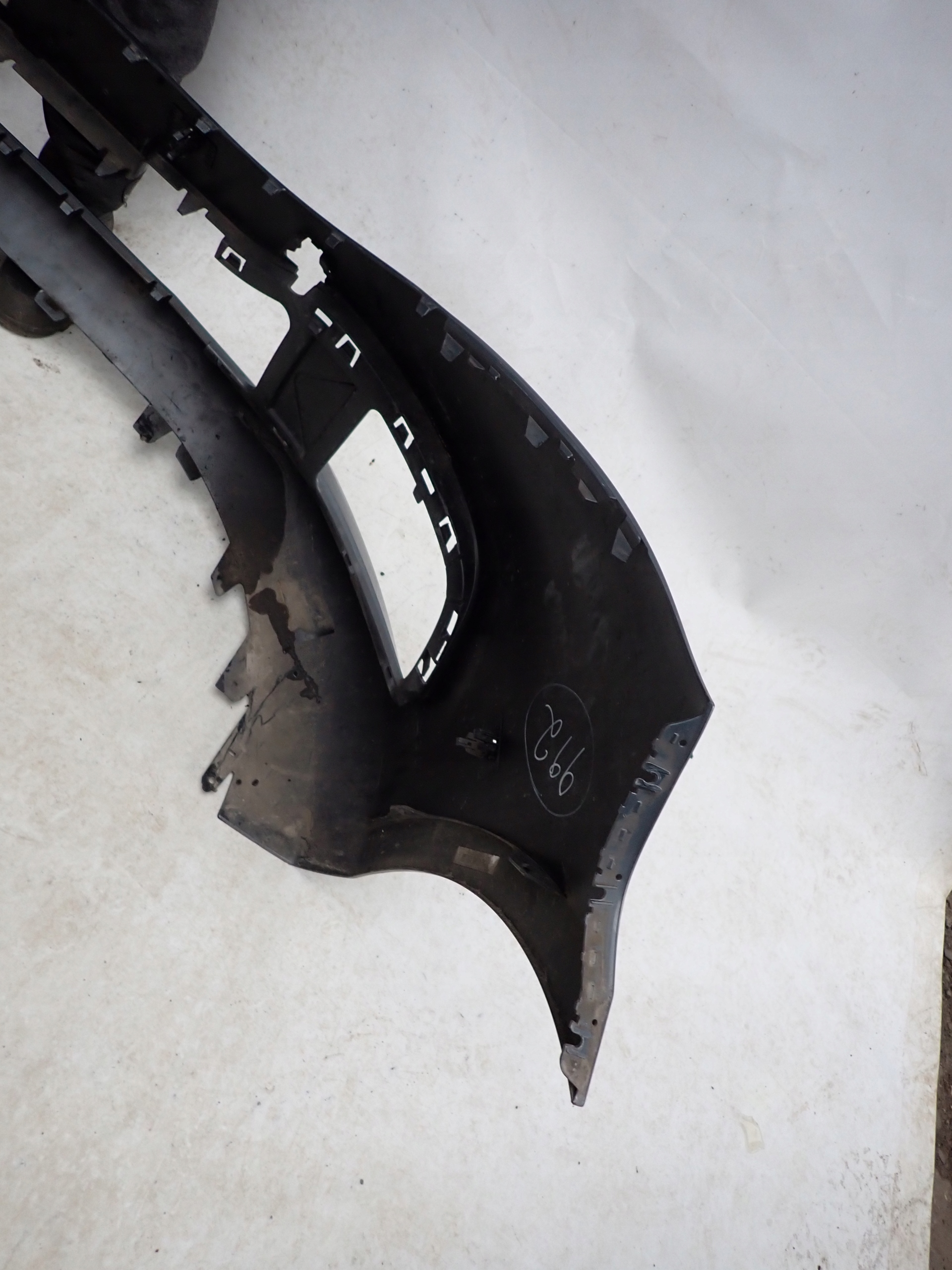 MERCEDES V-KLASA EQV LIFT 19- bumper front front PDC