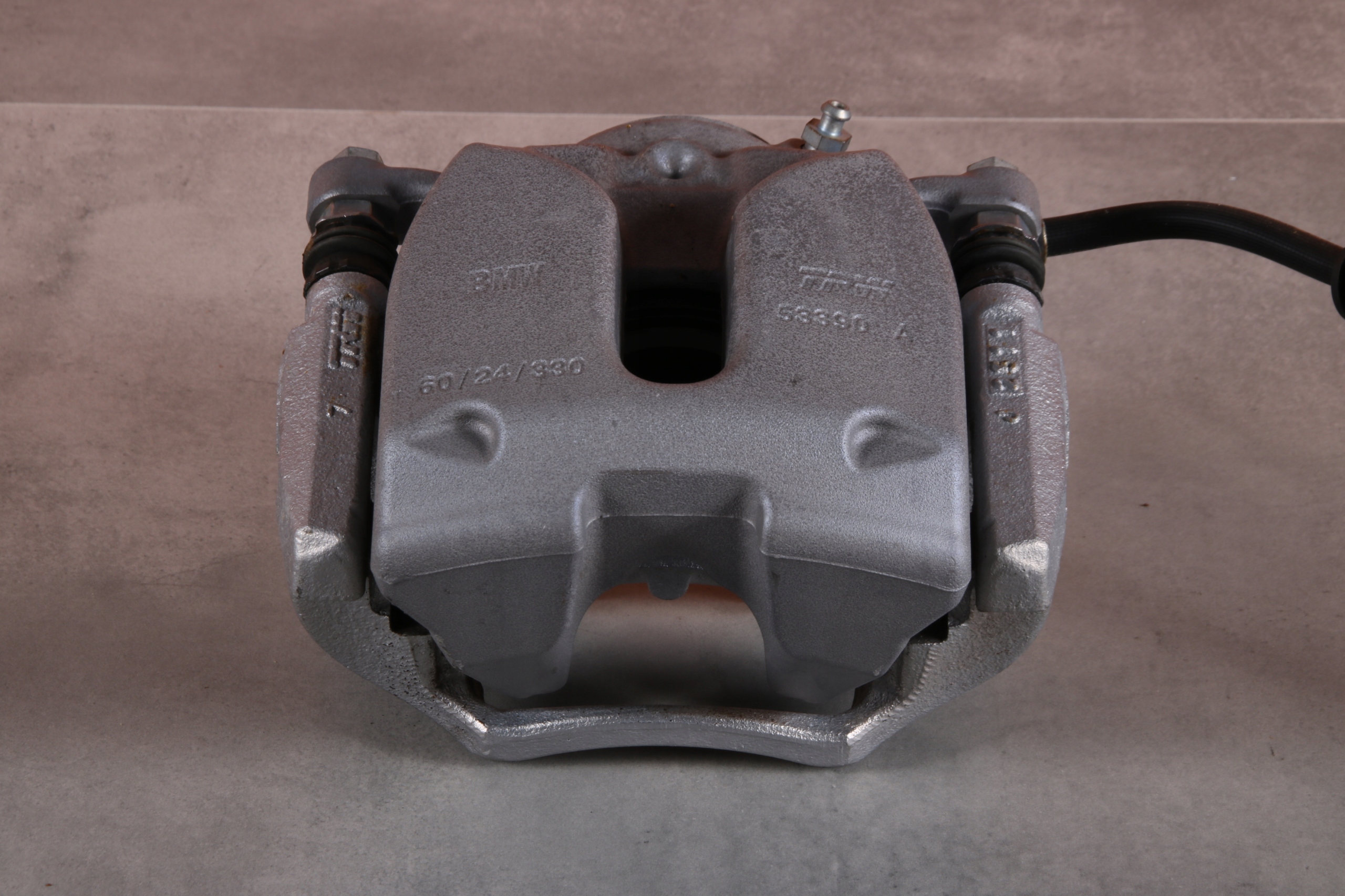BMW G30 G31 caliper brake right front front 6872800 60/24/330 32 km !!