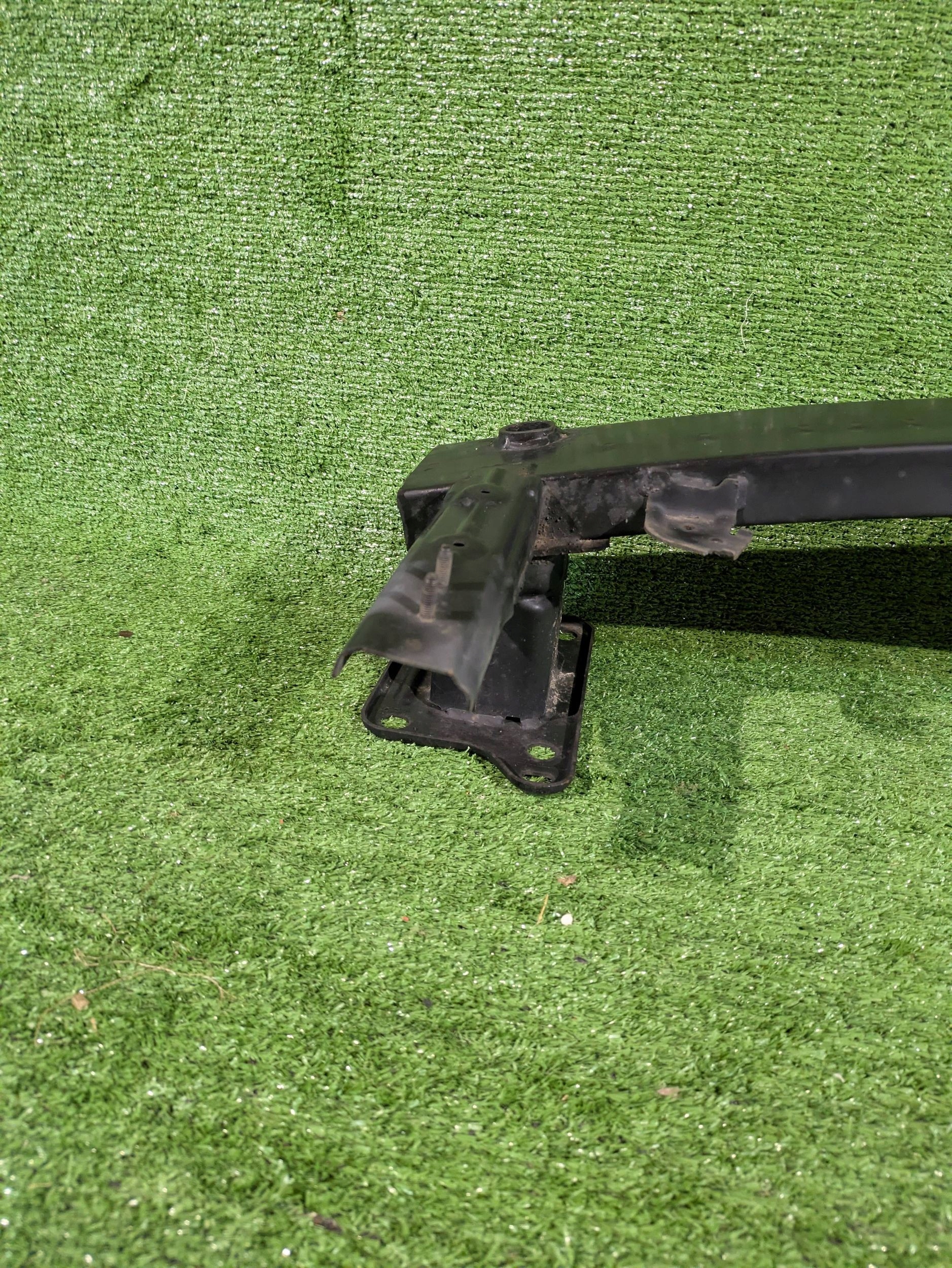 bumper support of the front front KIA CEED III NR.429