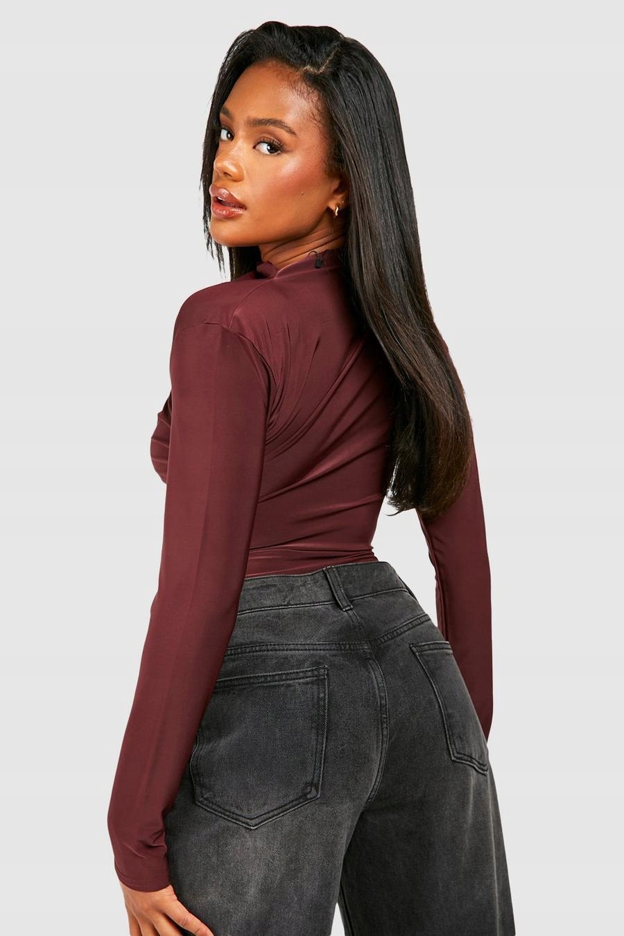 BRĄZOWE GŁADKIE BODY BLUZKA MARSZCZONE DŁUGI RĘKAW DÓŁ STRINGI BOOHOO 38 Rozmiar M (38)