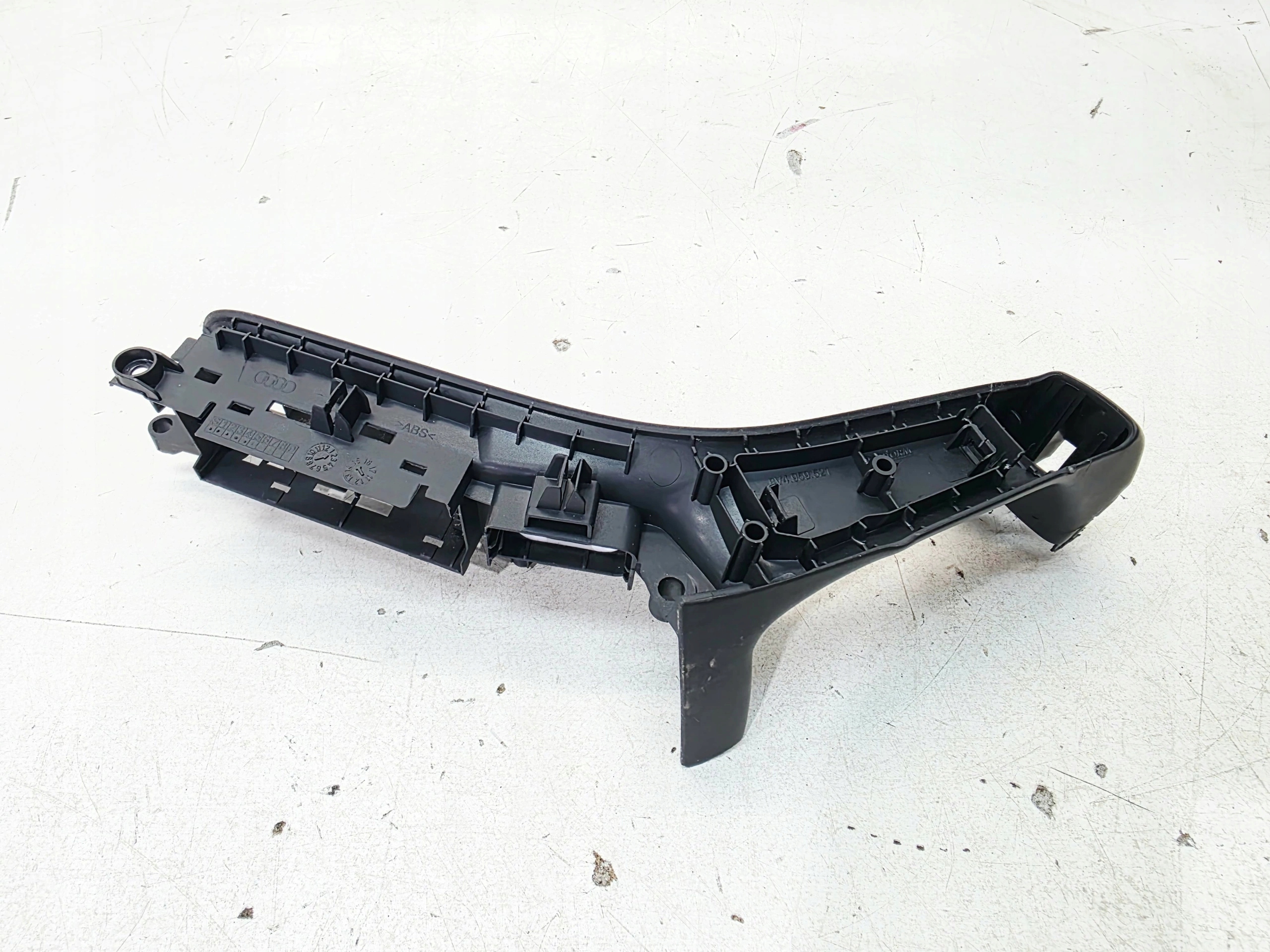 bracket handle door left front AUDI A3 8V SPORTBACK 8V4959521