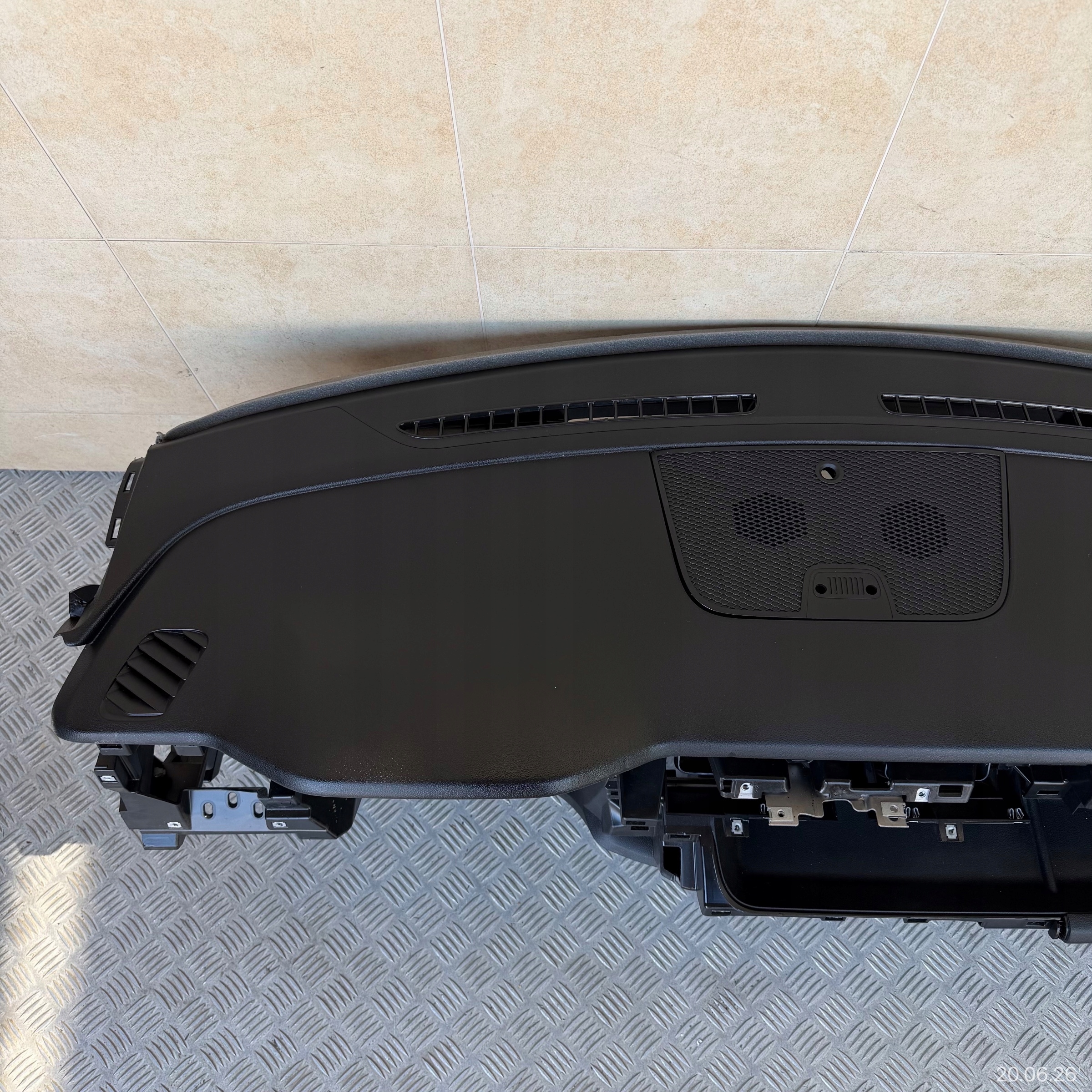 dashboard complete airbag console tension belts cockpit JEEP AVENGER 2024 ROK
