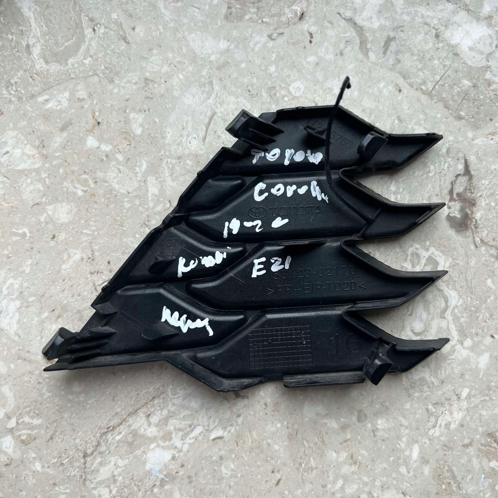 TOYOTA COROLLA E21 KOMBI spoiler bumper front 53128-02170