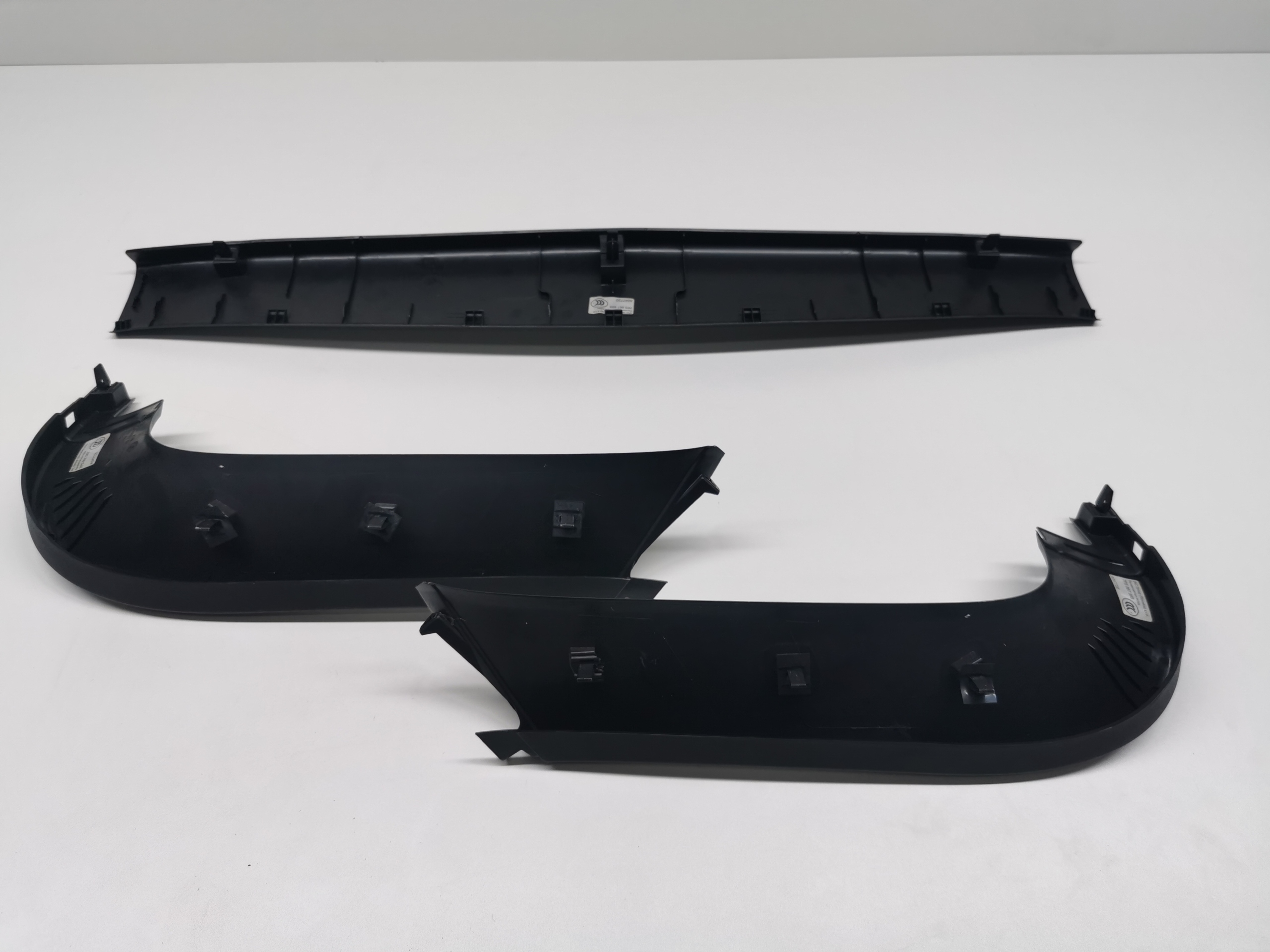 moulding cover bonnet boot PORSCHE CAYENNE II 7P5867603