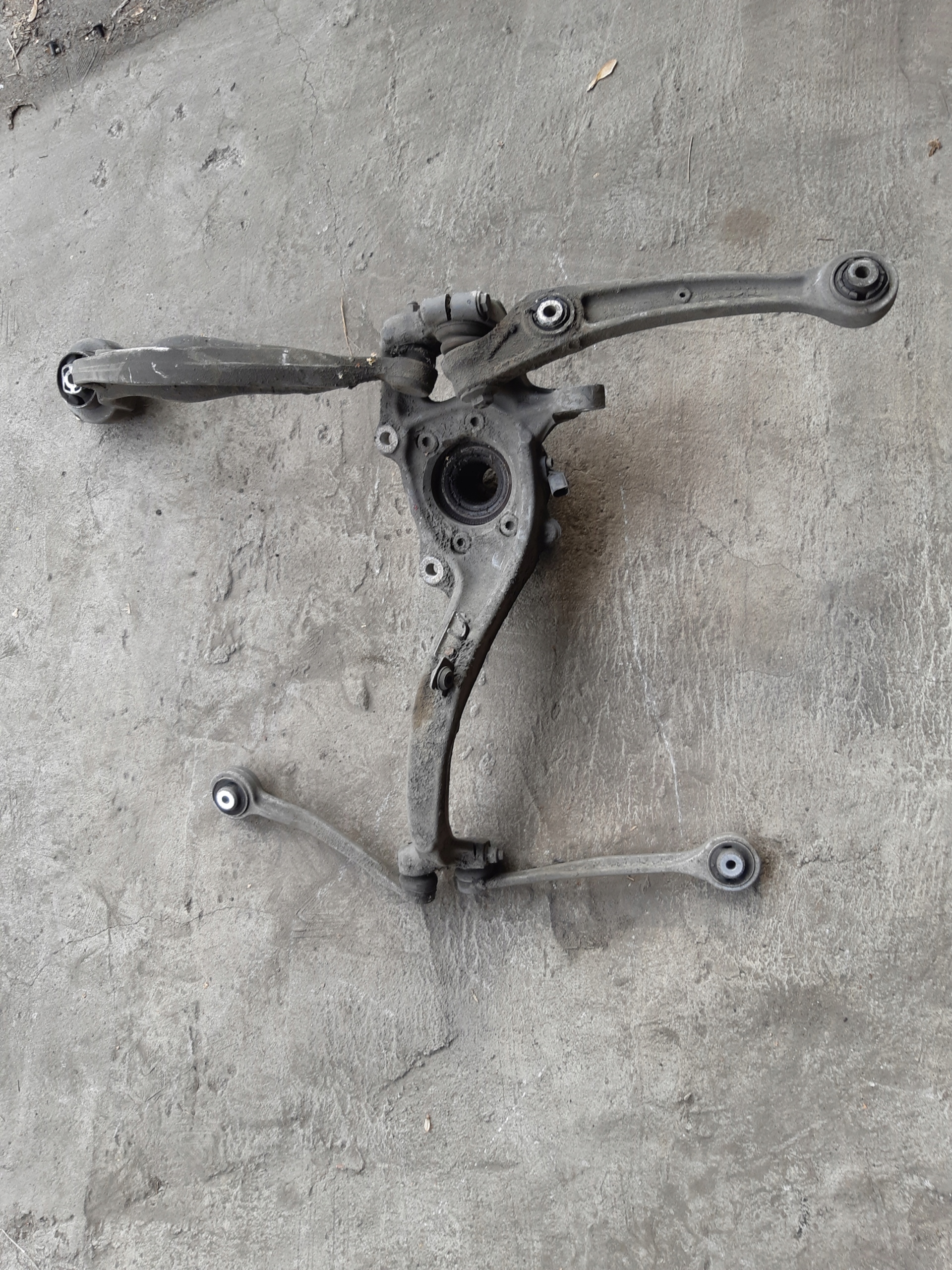 AUDI A4 B8 A5 8T A6 C7 A7 swing right right front 8K0407258E