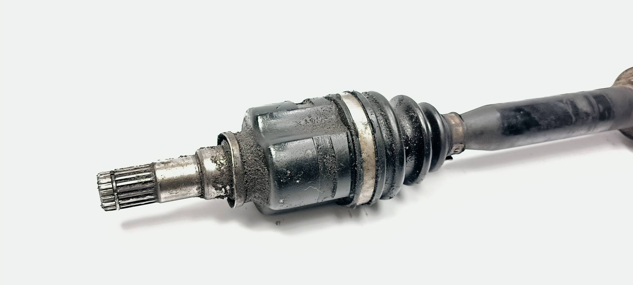 semi-axis right front 1.6 VVTI TOYOTA AURIS II