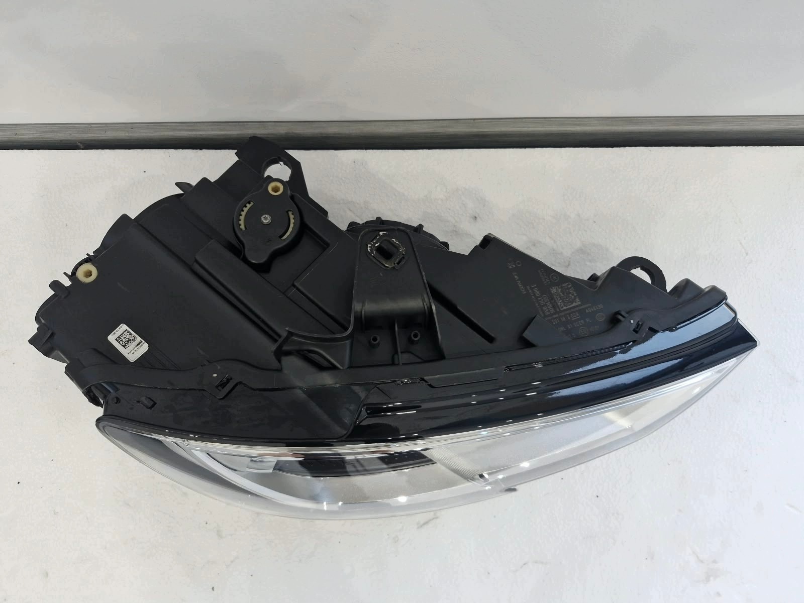 light right Audi A3 8V LIFT Bi-Xenon LED