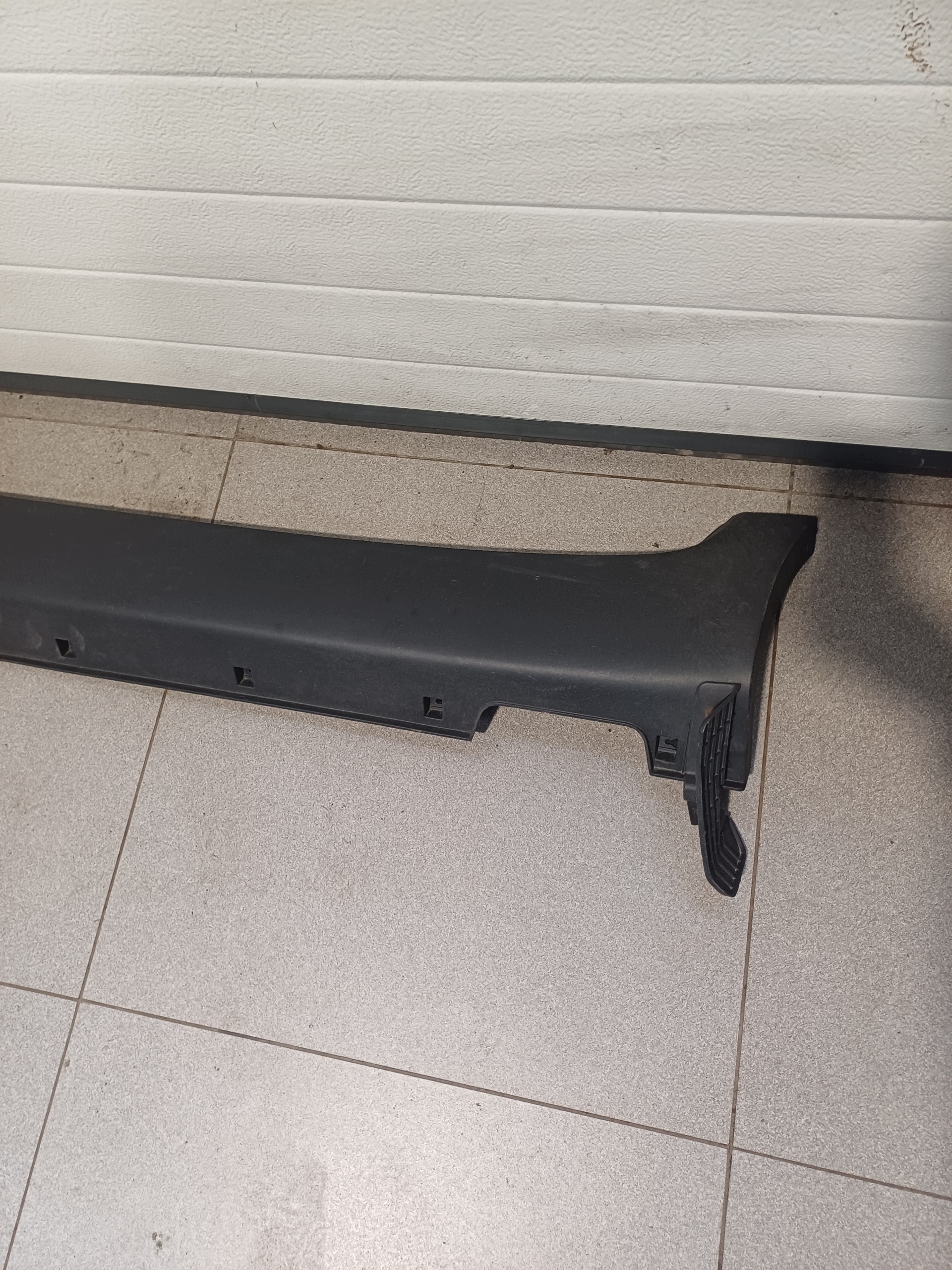 moulding threshold left KIA SPORTAGE III 87751-3U000