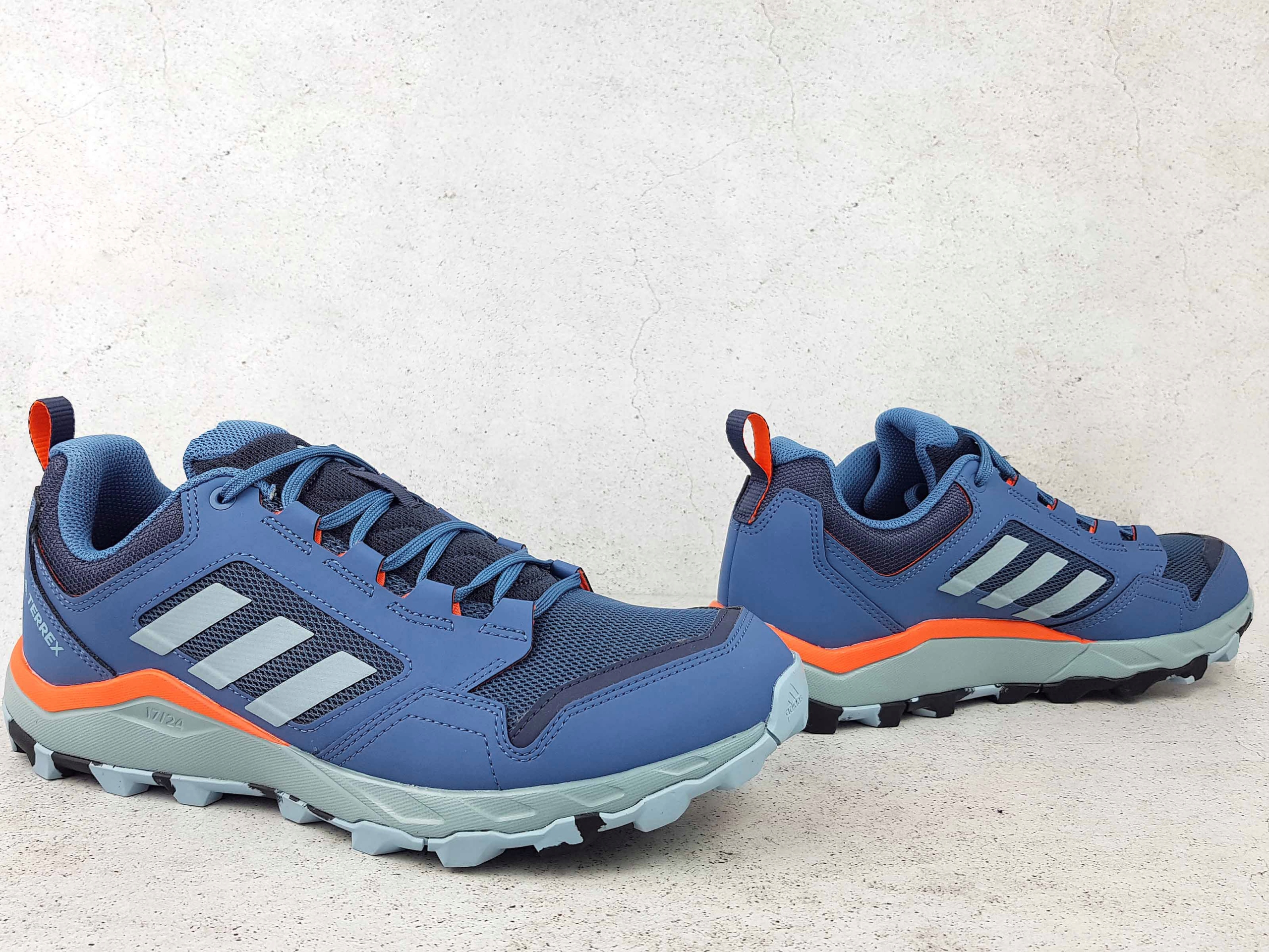 ADIDAS TERREX TRACEROCKER BUTY TREKKINGOWE TRAPERY Wzór dominujący bez wzoru