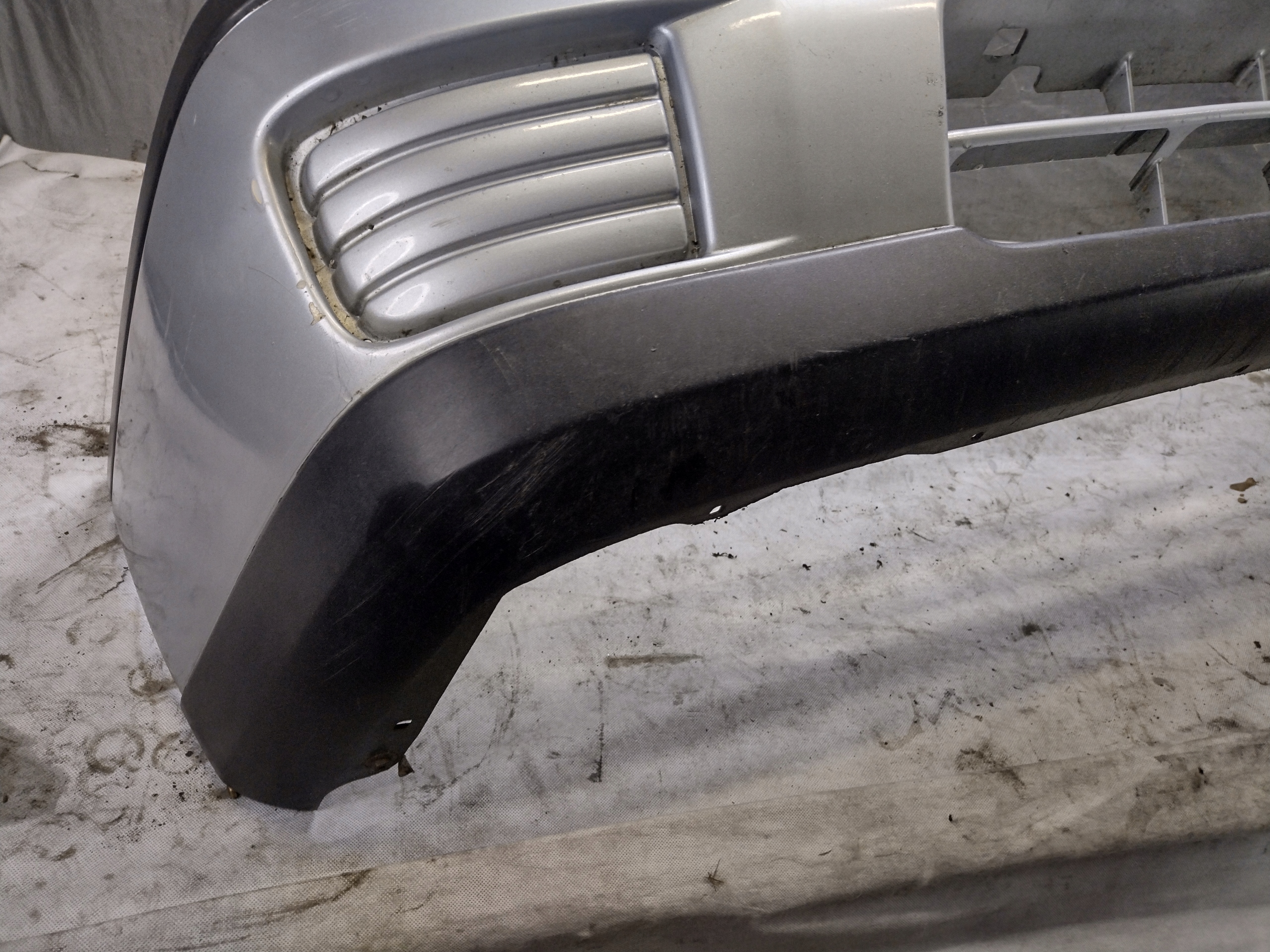 Frontstoßstange Nissan Sunny N14