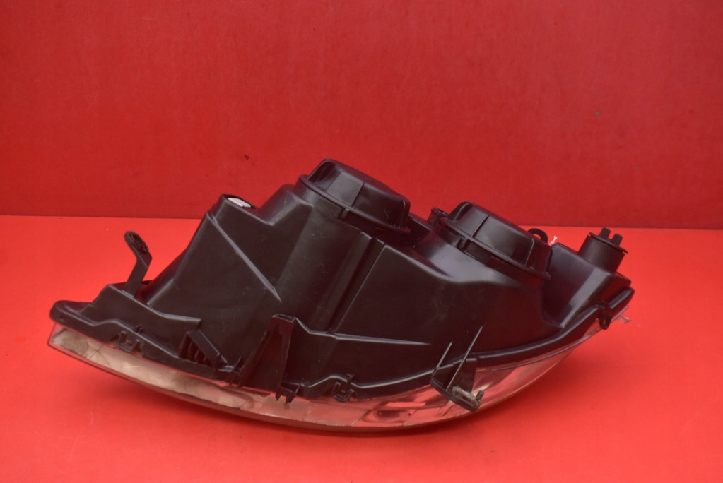 REFLEKTOR right light front EU PEUGEOT 307 1 and 01-05