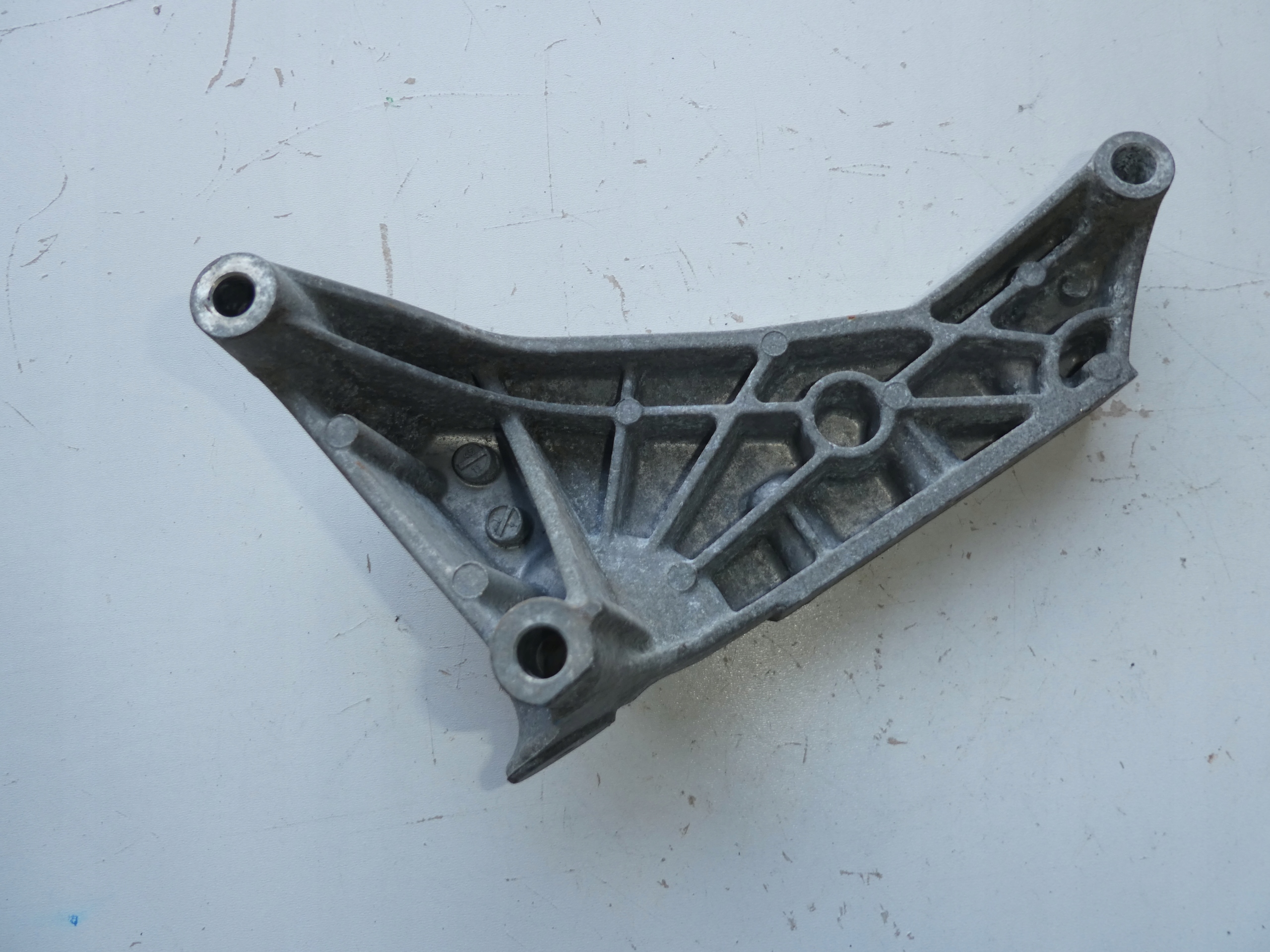 VW T5 LIFT holder engine mount 03L199207B