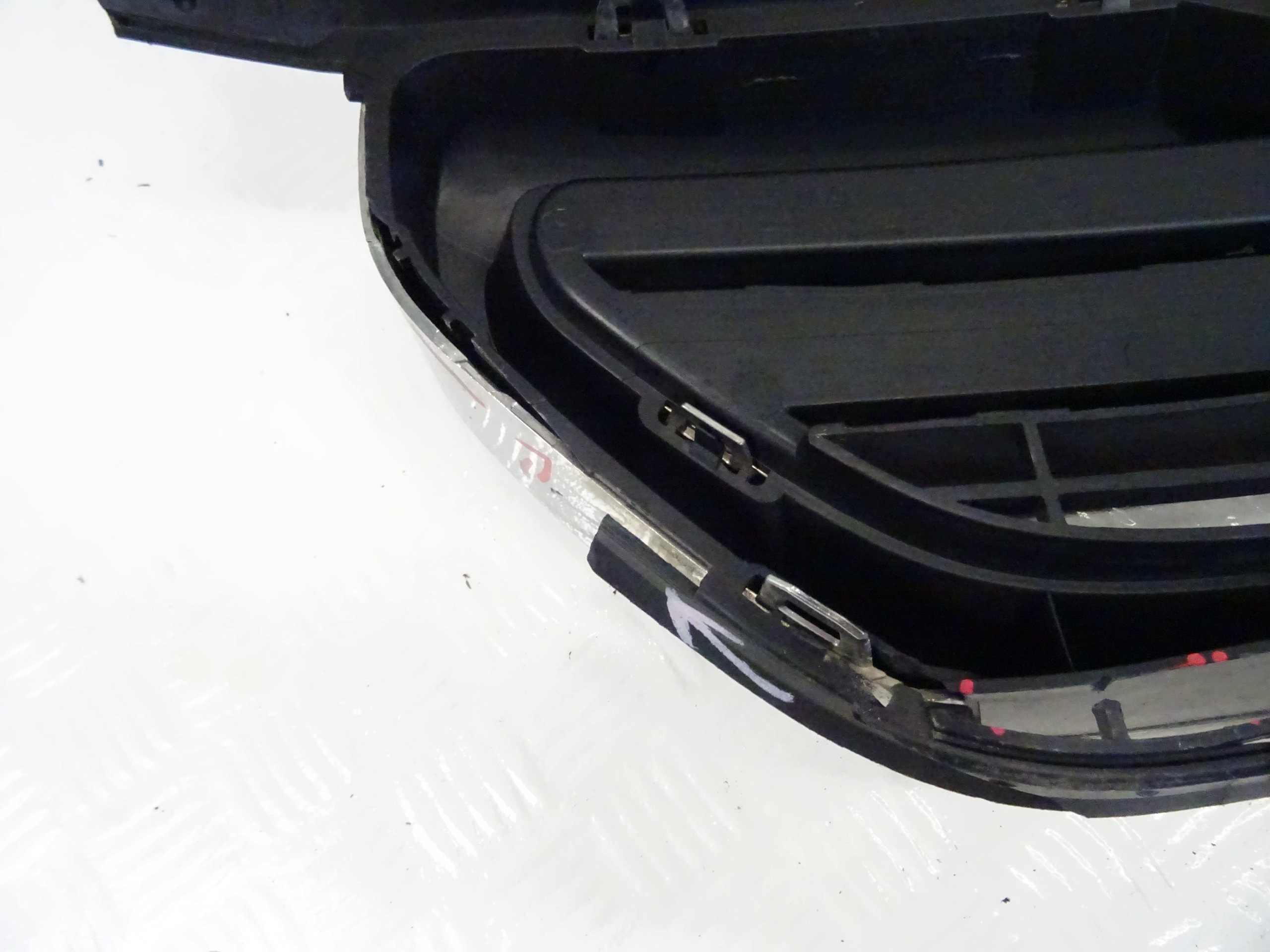 grill grille front front PEUGEOT 2008 and 9678490677