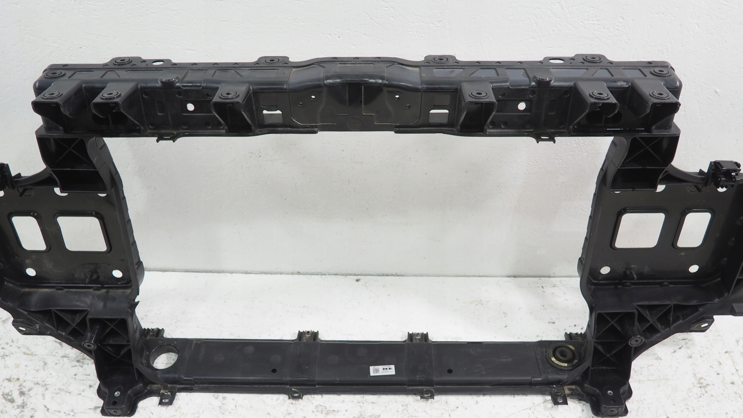 Hyundai Ioniq 5 pillar iron support panel for radiators 64101-GI000