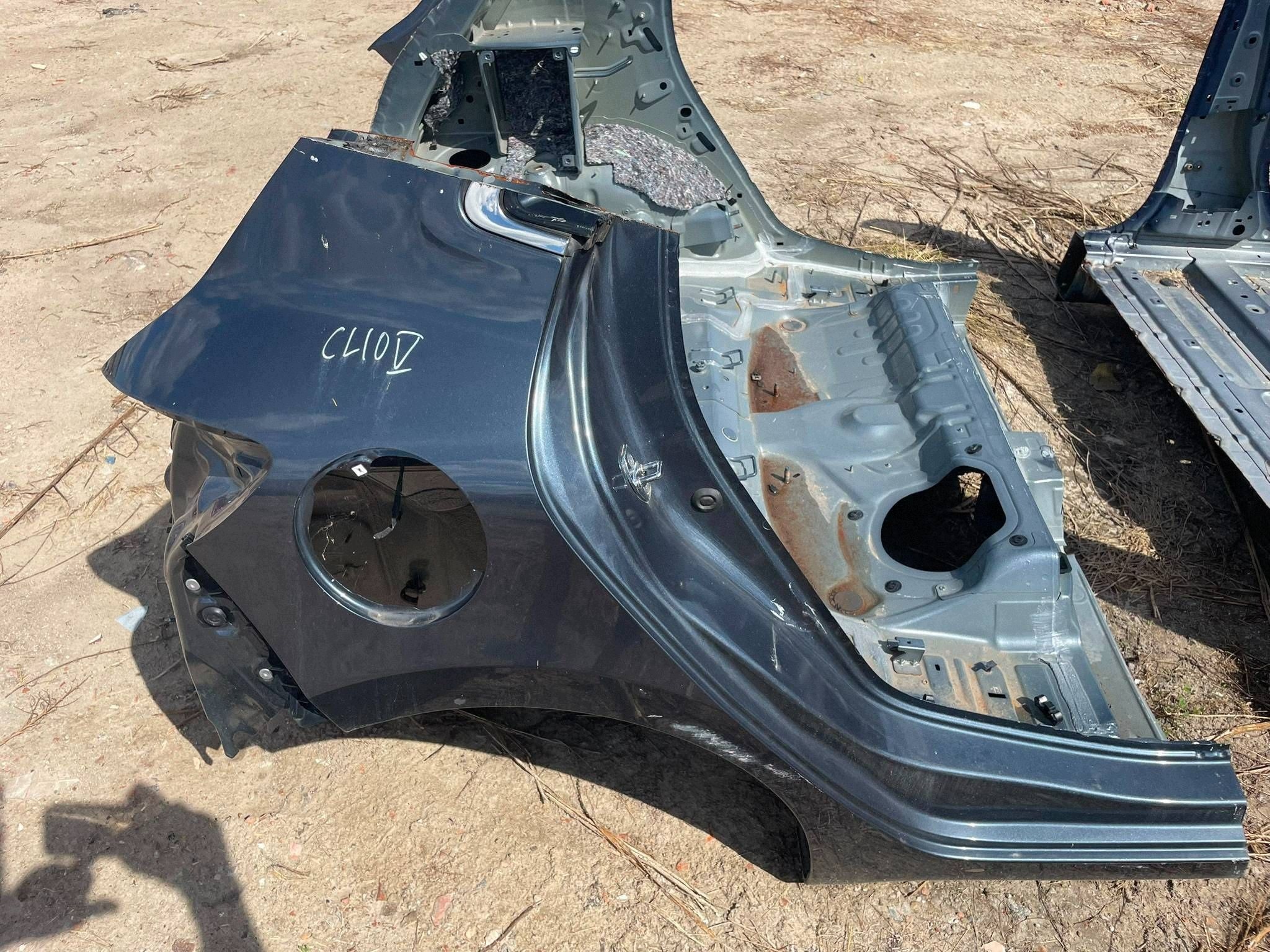quarter rear fender sump rear panel Renault Clio V