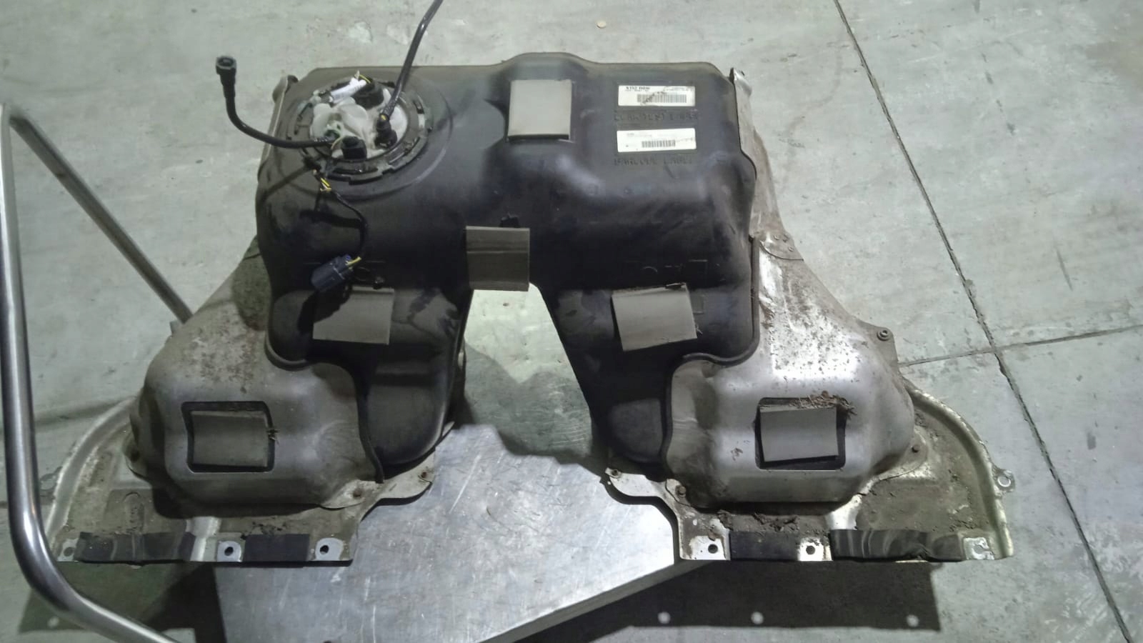 FX53-9K007-BA - Топливный бак Jaguar F-TYPE X152