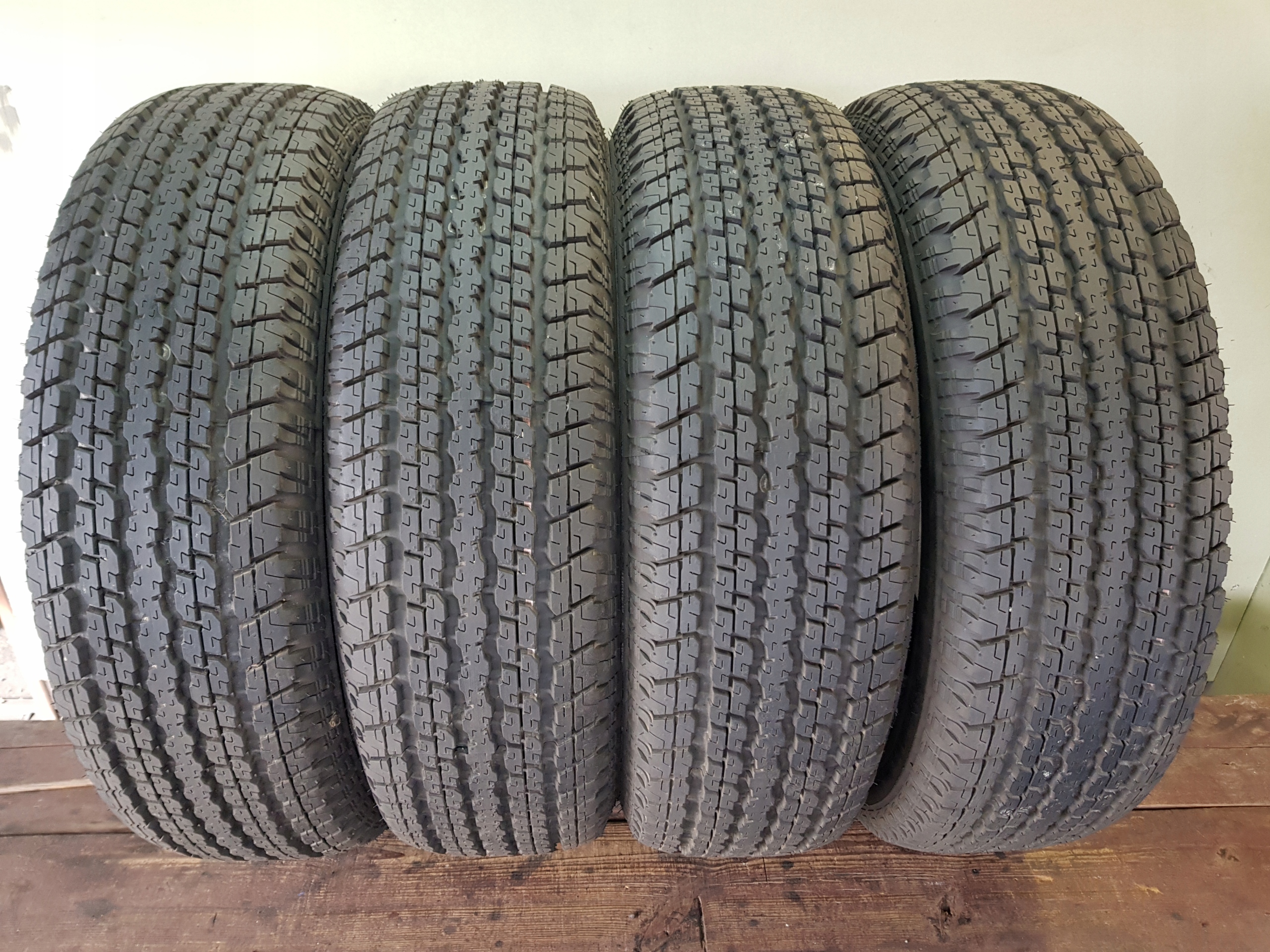 4× Opona całoroczna Cooper Discoverer A/T 3 255/70R18 113 T