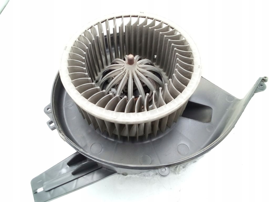 Seat Toledo IV 4 dmuchawa Lüfter des lüfters 6R1819015